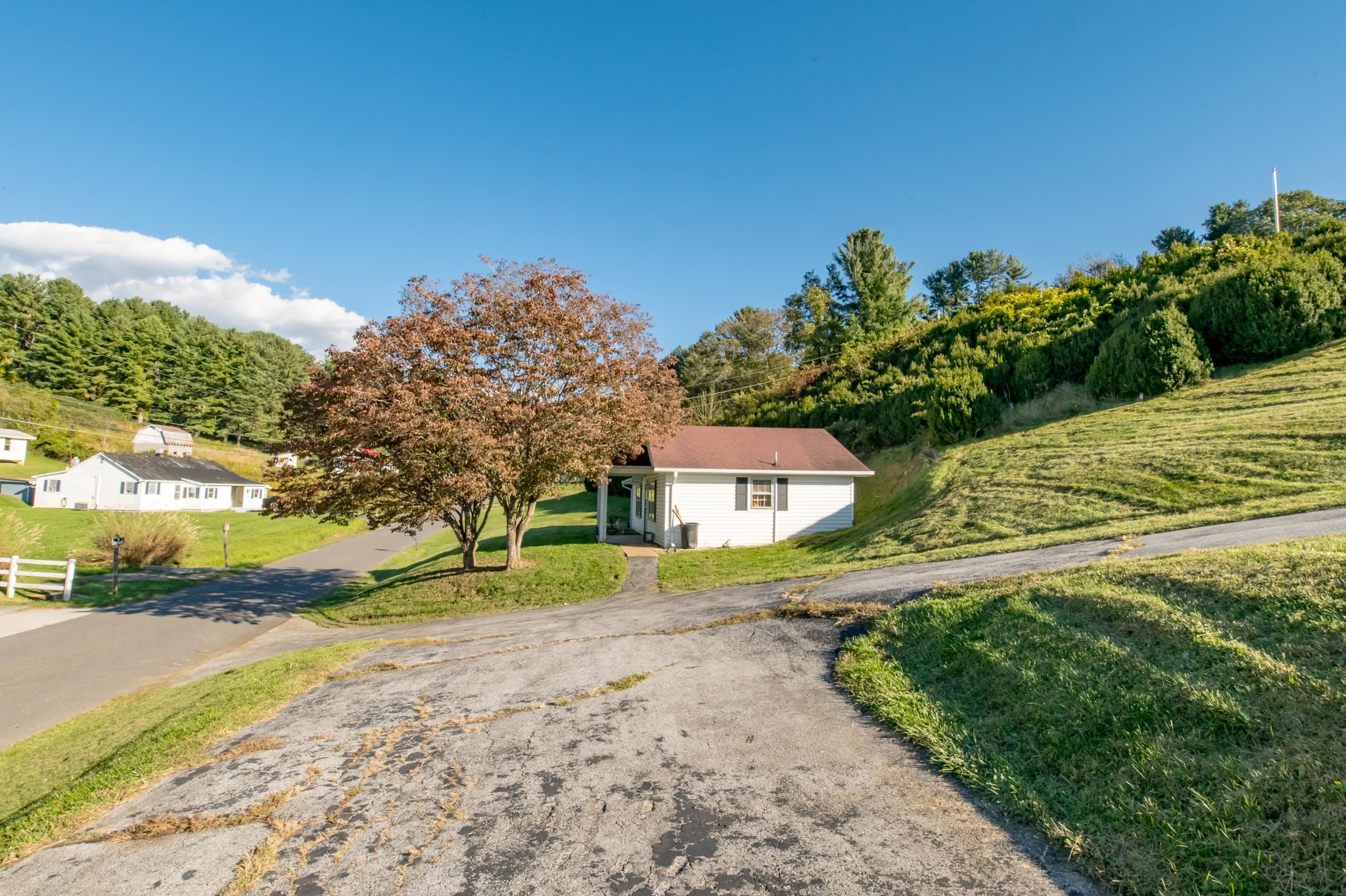 437 Armory Road Galax VA 24333