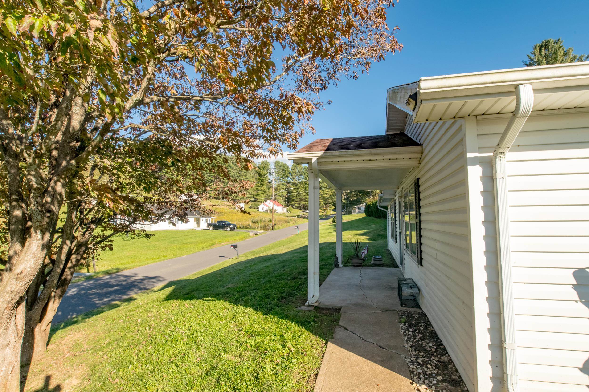 437 Armory Road Galax VA 24333