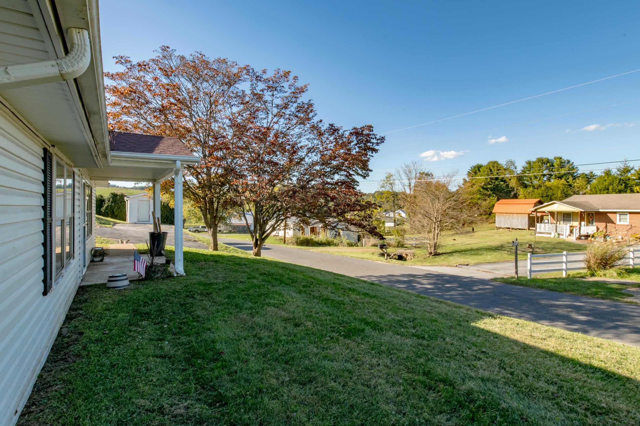 437 Armory Road Galax VA 24333