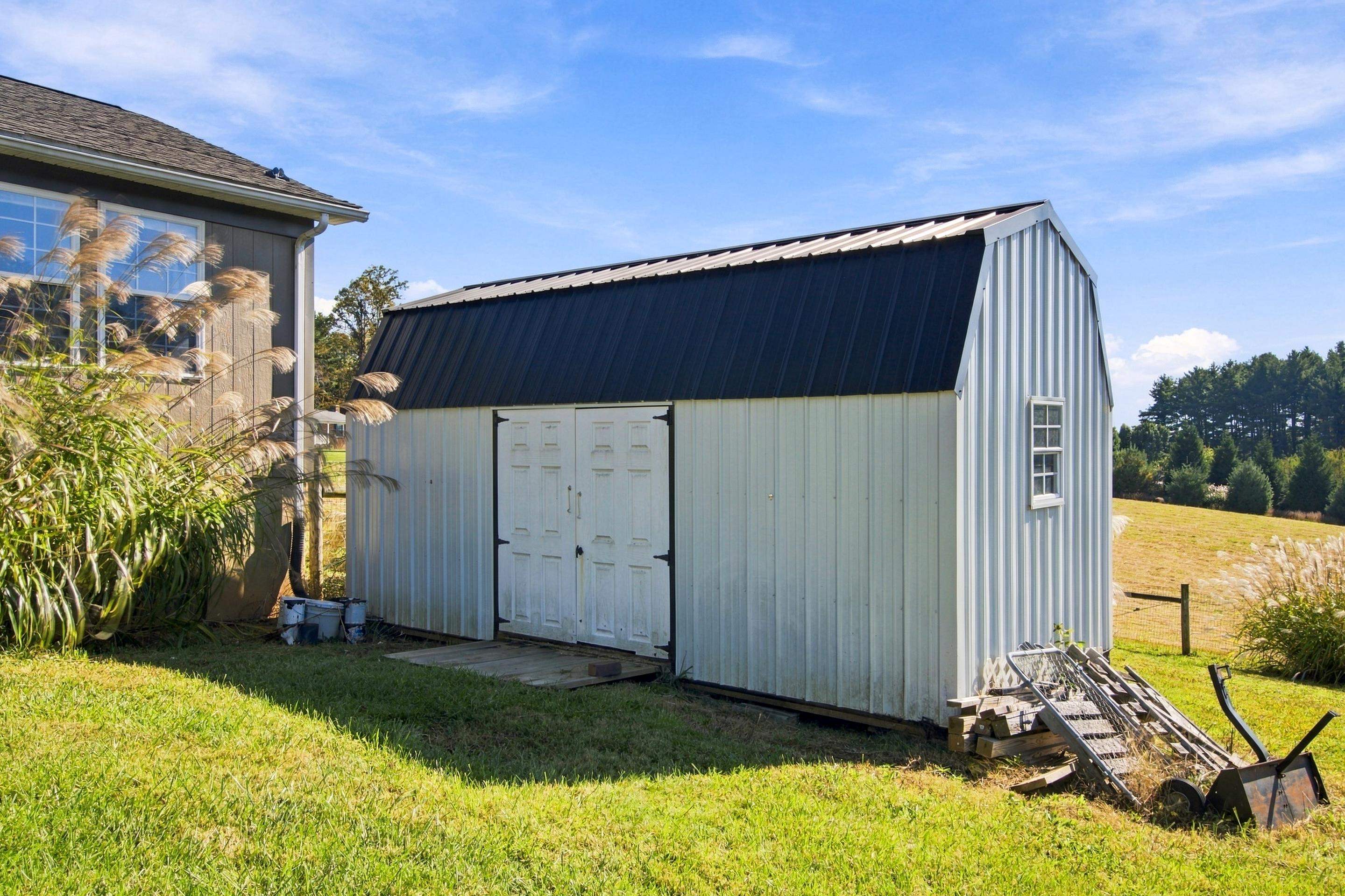 564 Jerry Lane NE Check VA 24072