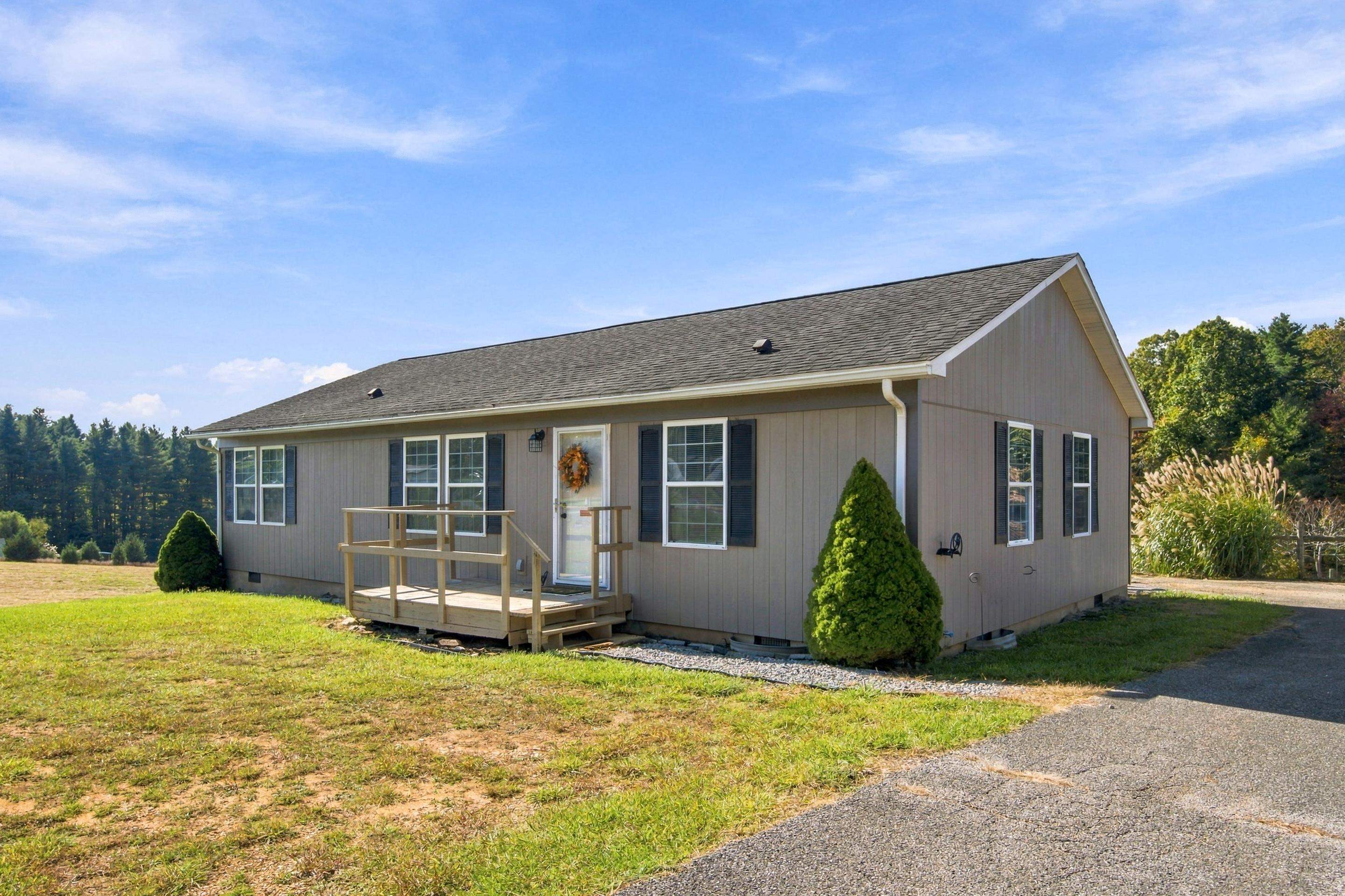 564 Jerry Lane NE Check VA 24072
