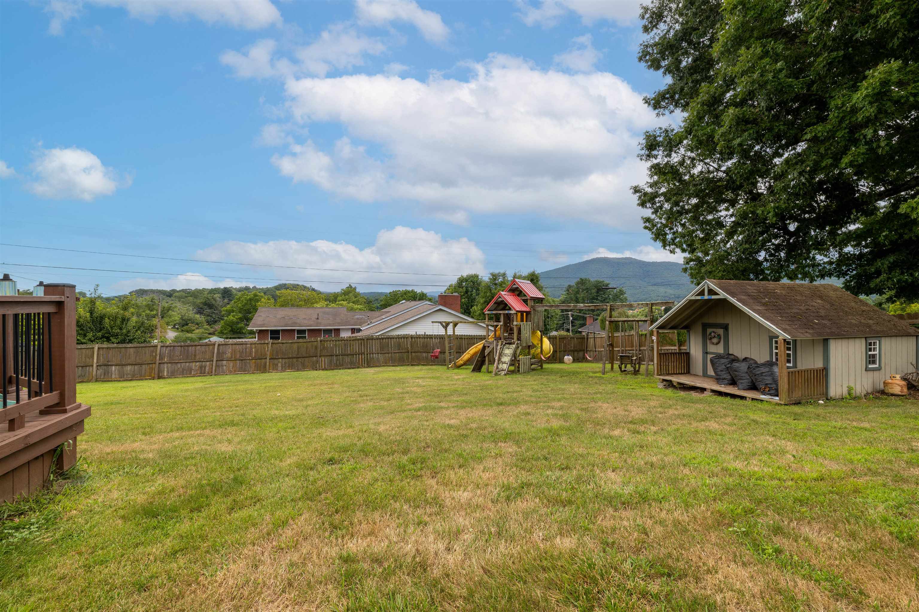 1600 Claremont Court Pulaski VA 24301