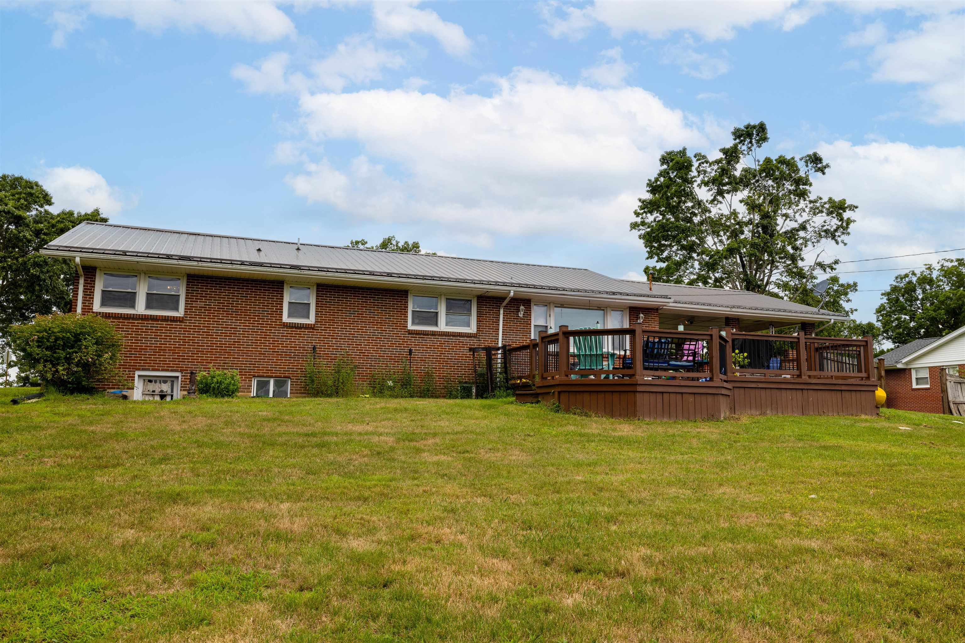 1600 Claremont Court Pulaski VA 24301