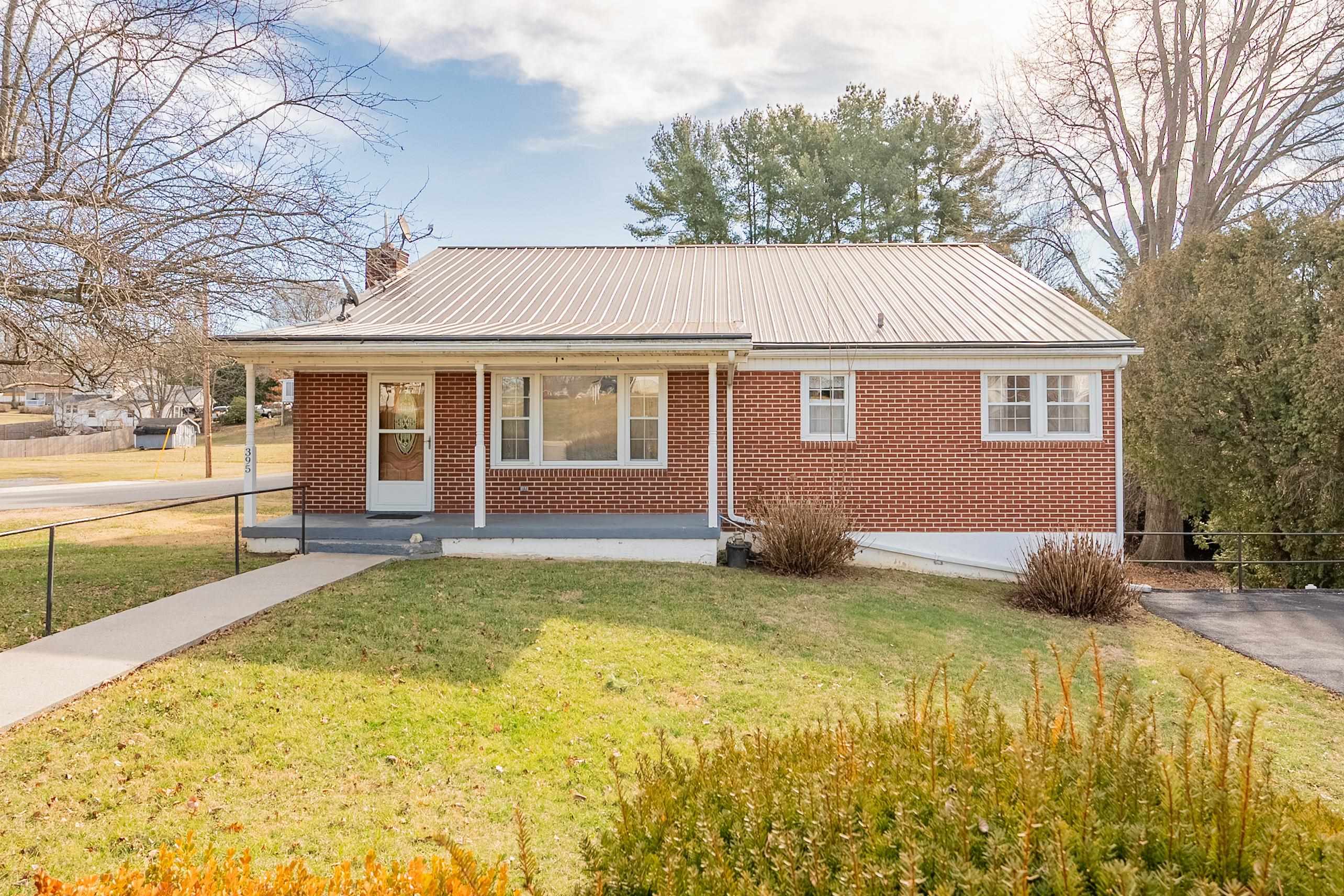 395 E Franklin Street Wytheville VA 24382