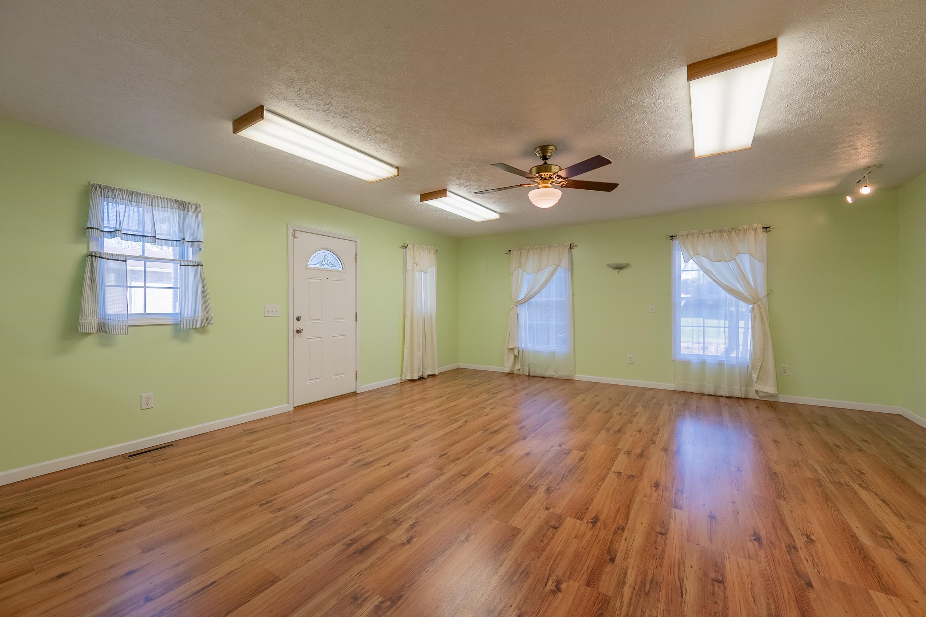 395 E Franklin Street Wytheville VA 24382