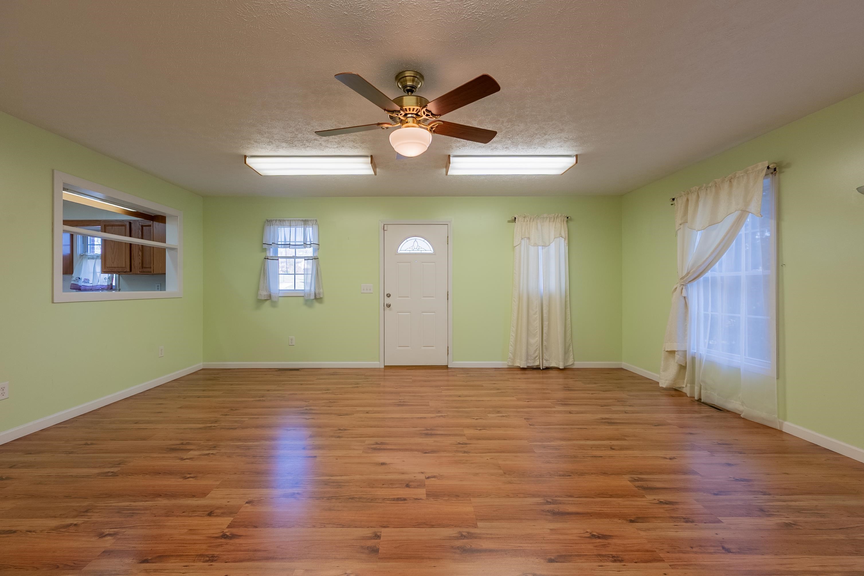 395 E Franklin Street Wytheville VA 24382