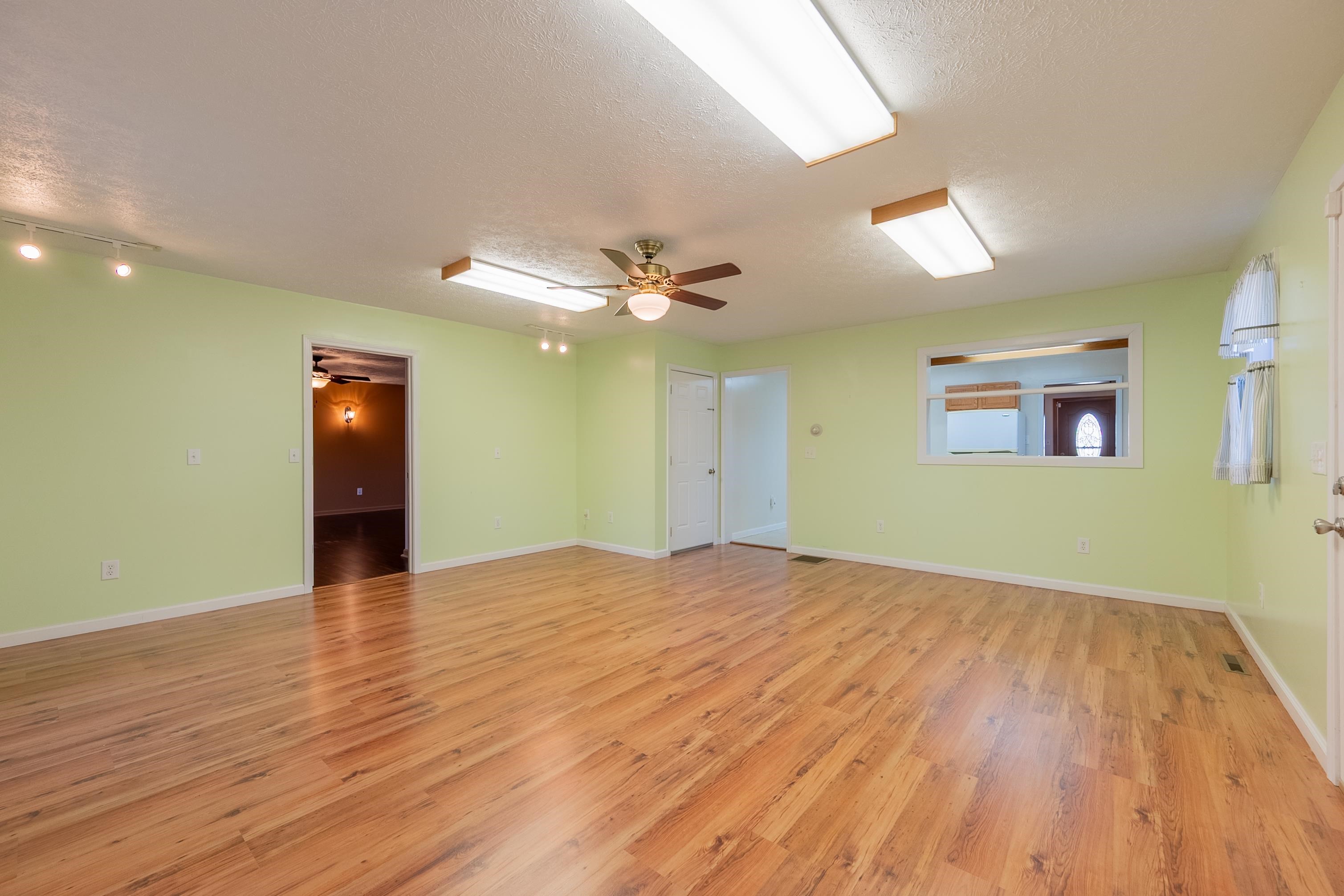 395 E Franklin Street Wytheville VA 24382