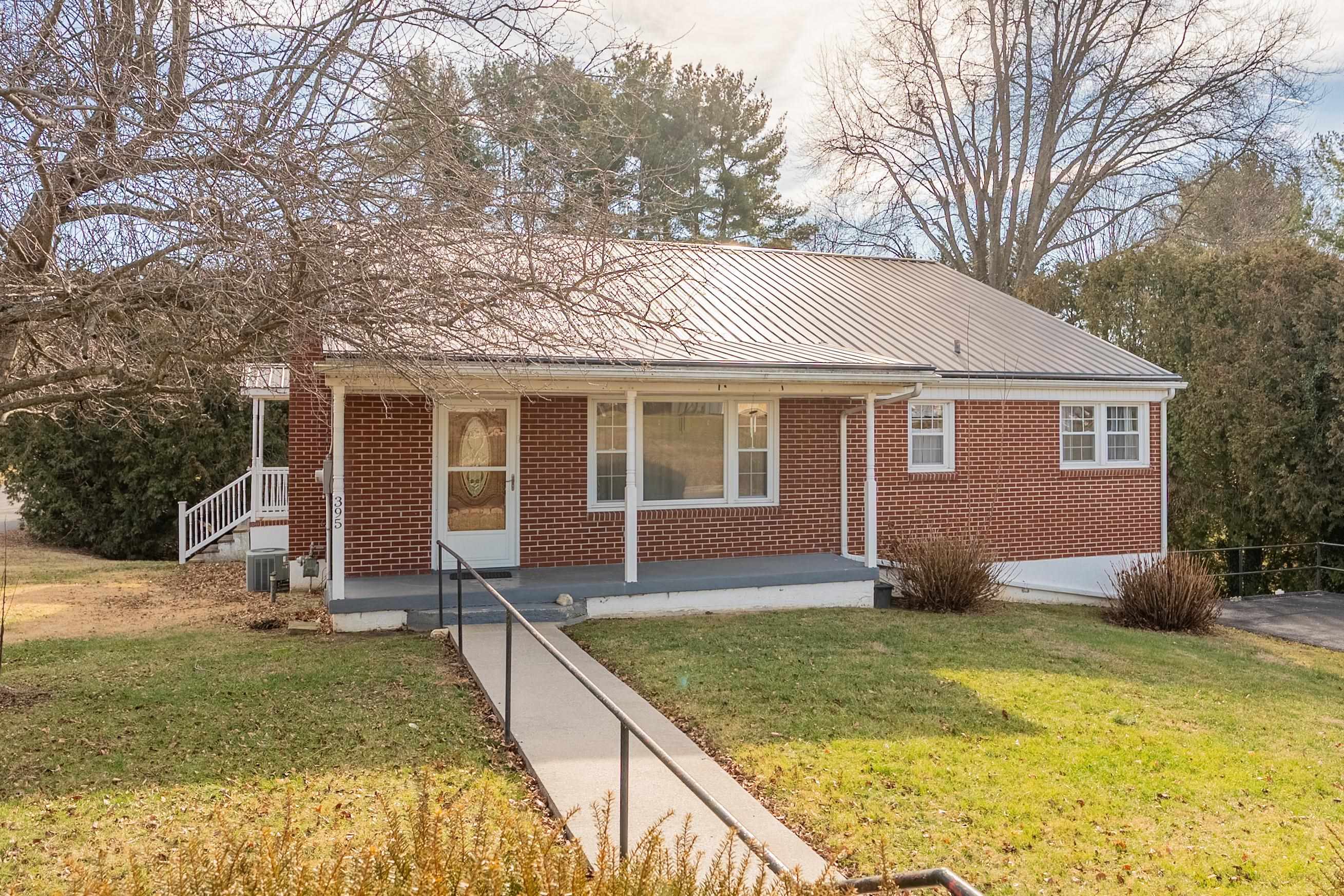 395 E Franklin Street Wytheville VA 24382