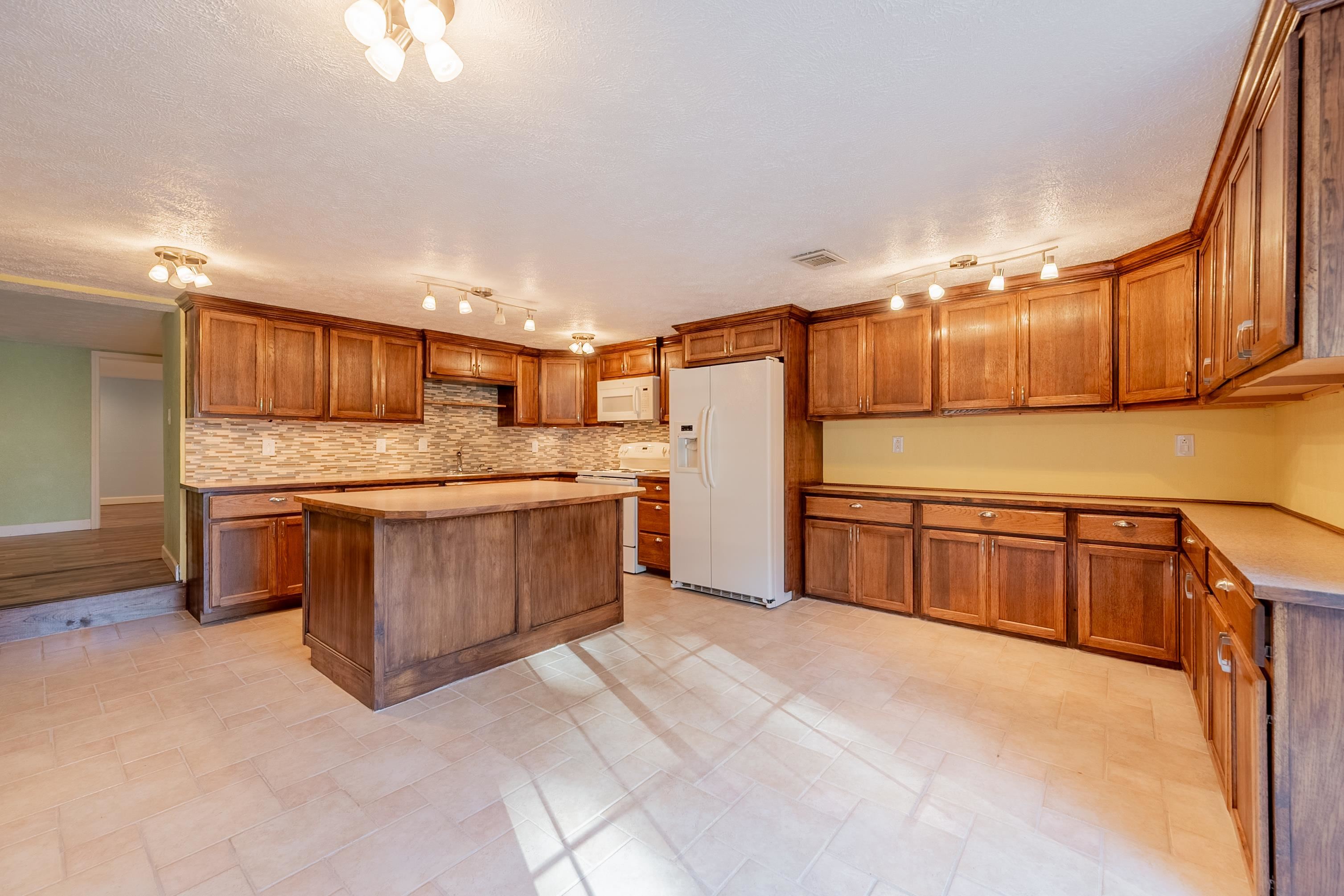 395 E Franklin Street Wytheville VA 24382