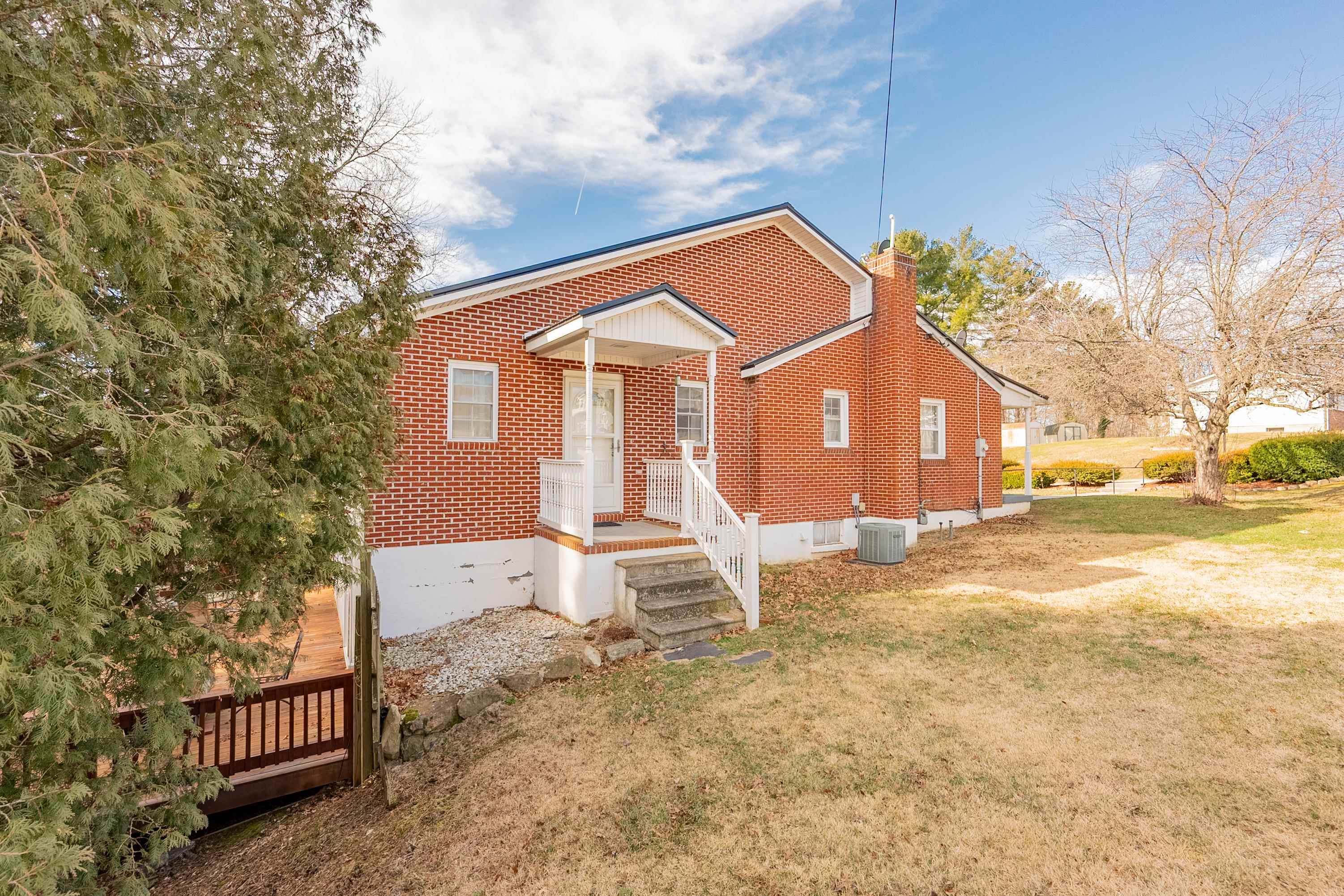 395 E Franklin Street Wytheville VA 24382