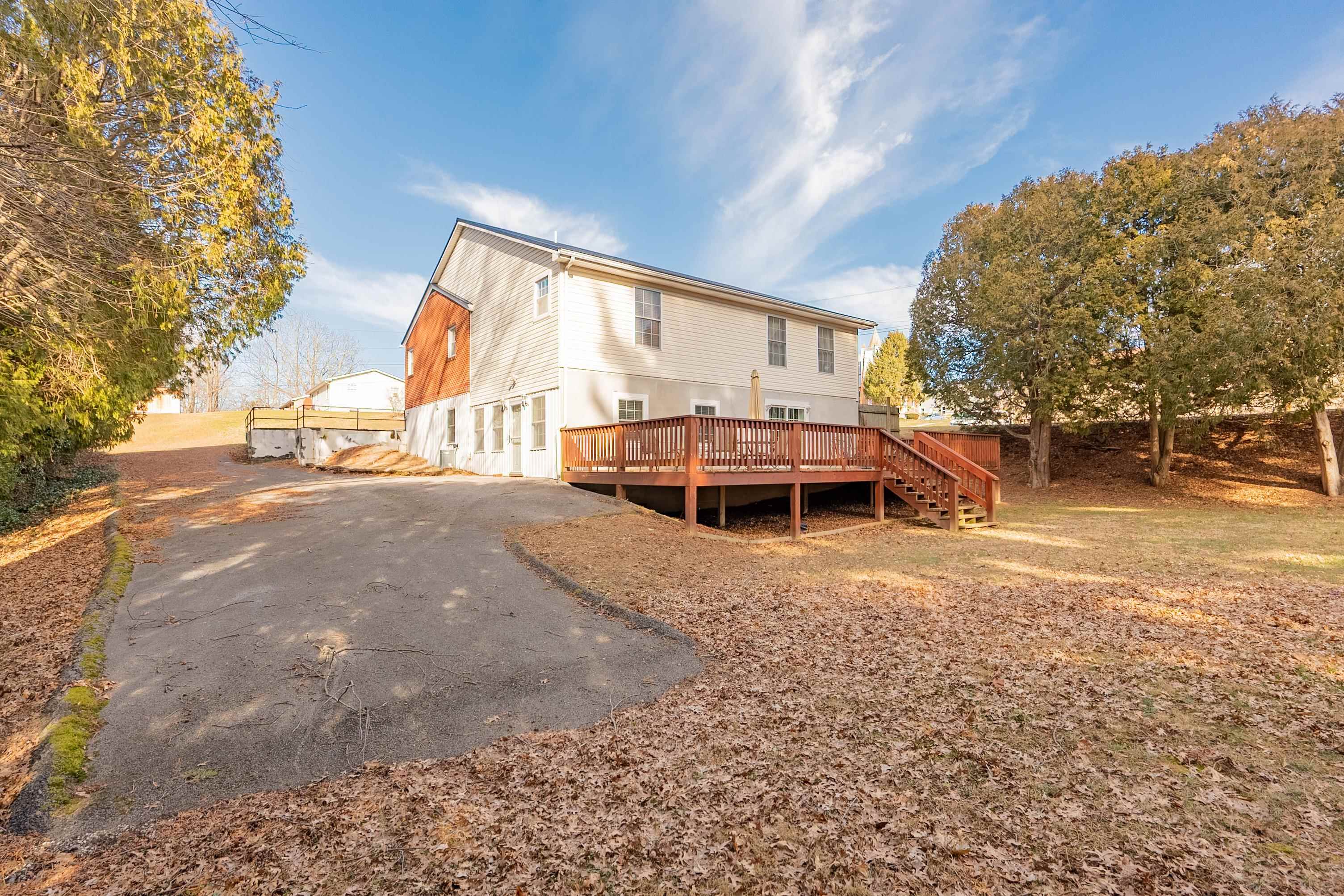 395 E Franklin Street Wytheville VA 24382