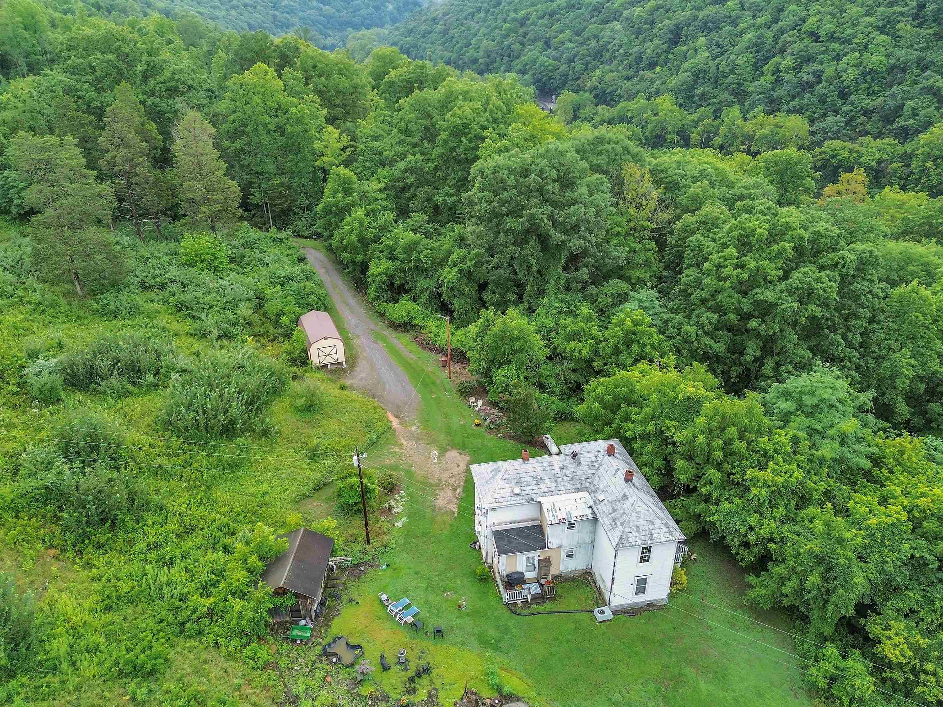 566 Pyrtle Road Ripplemead VA 24150