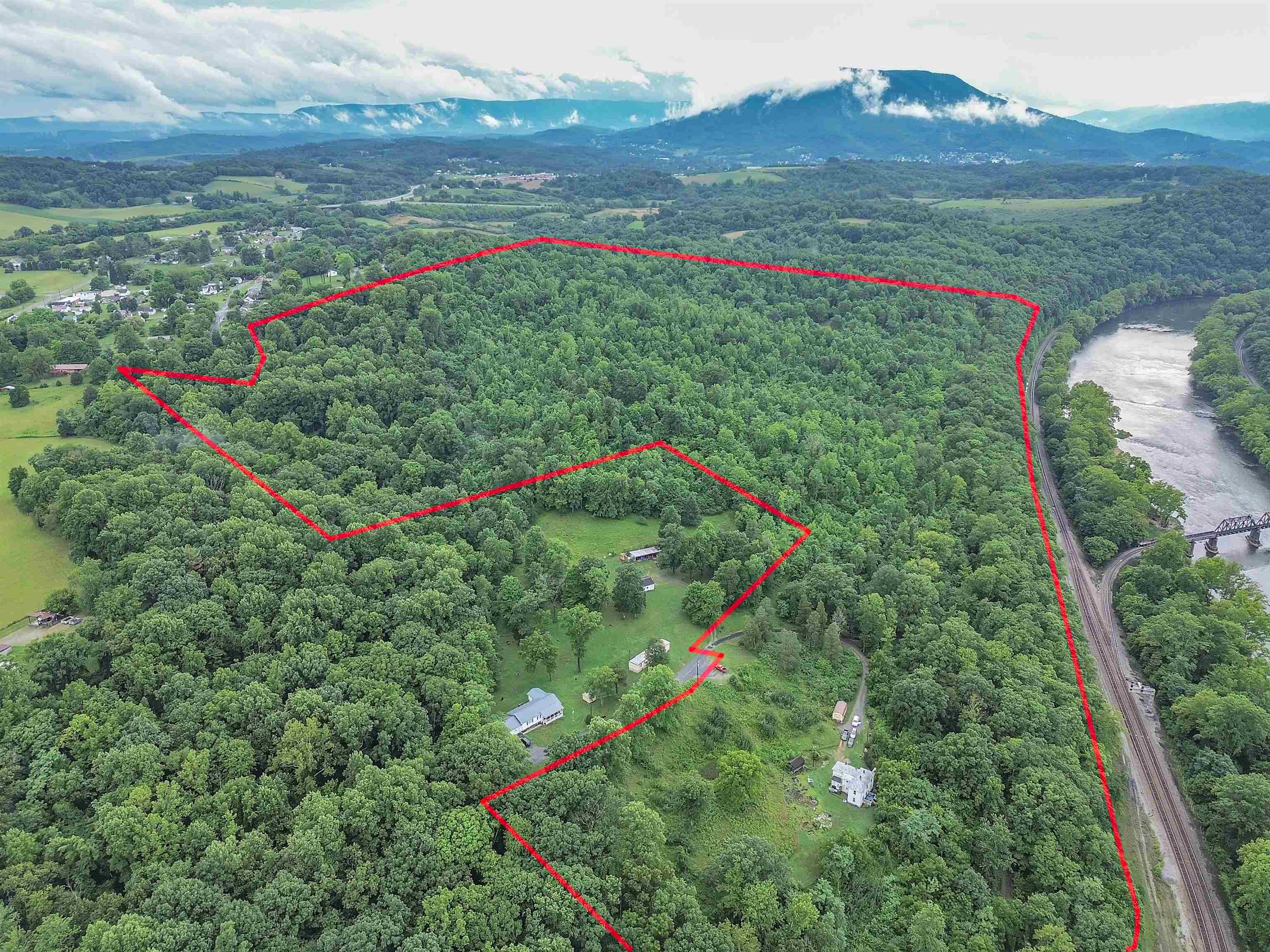 566 Pyrtle Road Ripplemead VA 24150