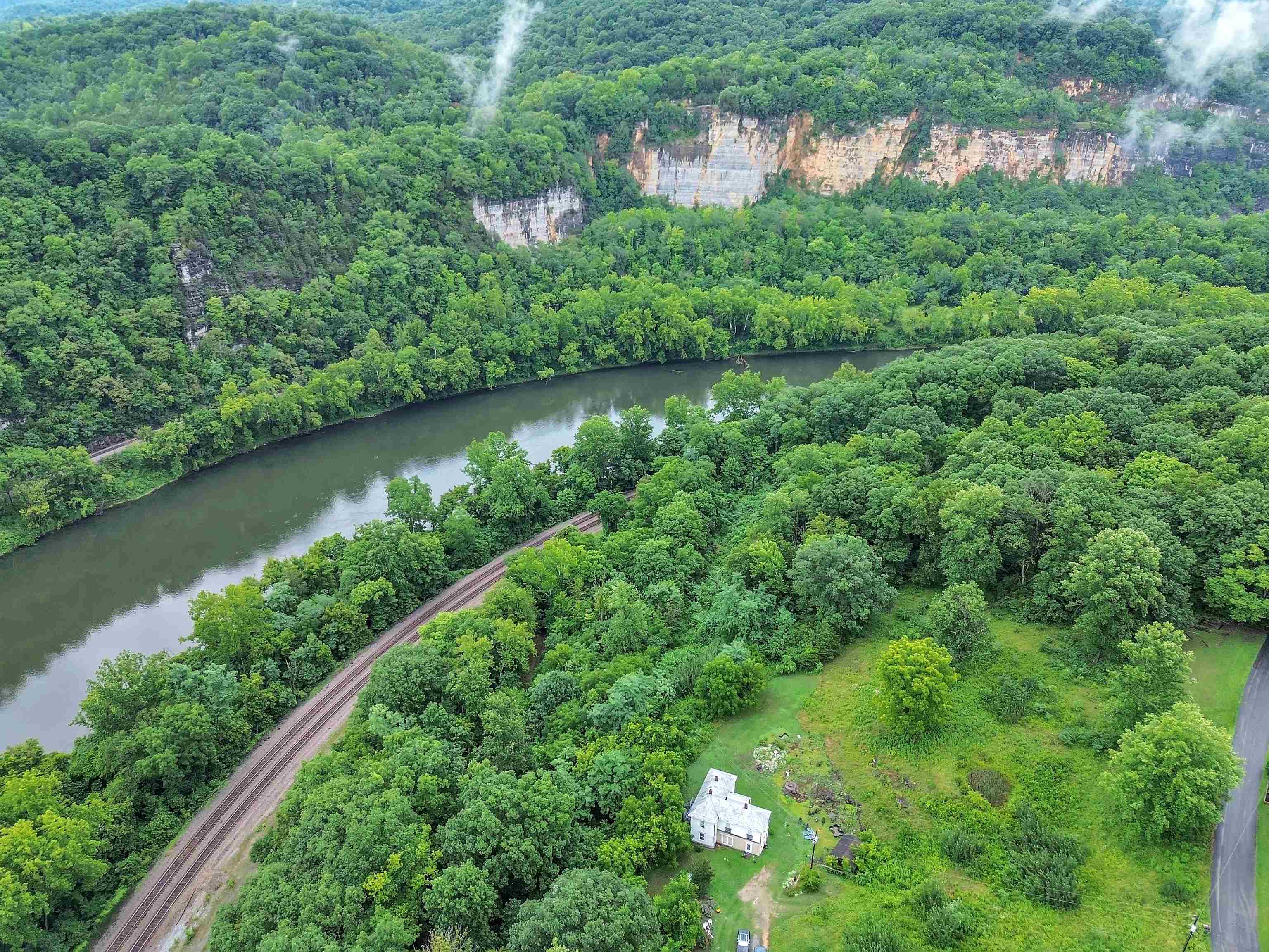 566 Pyrtle Road Ripplemead VA 24150