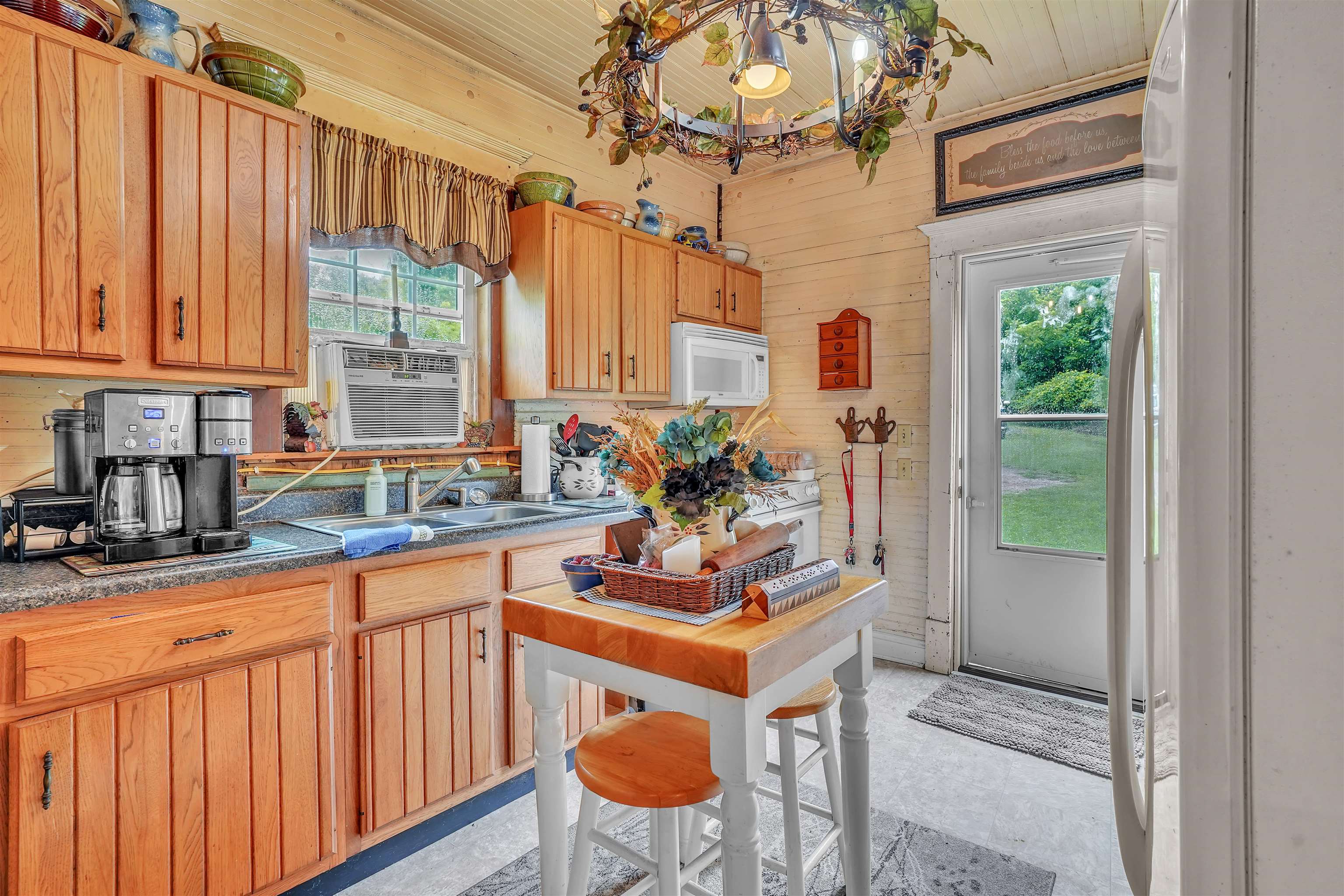 566 Pyrtle Road Ripplemead VA 24150