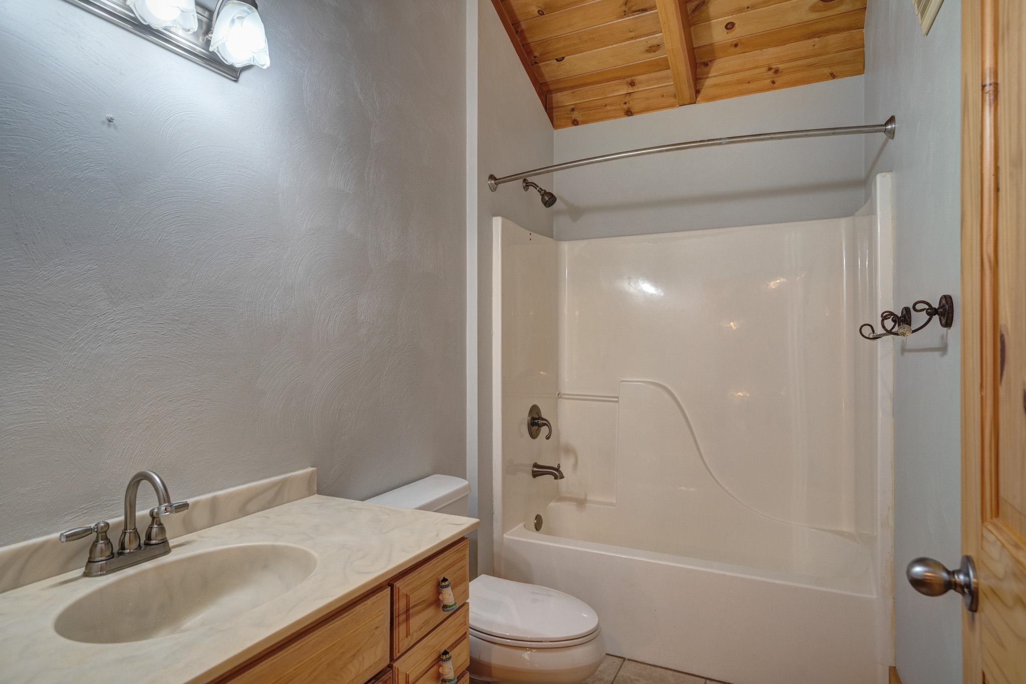 499 Craig Woods Road New Castle VA 24127