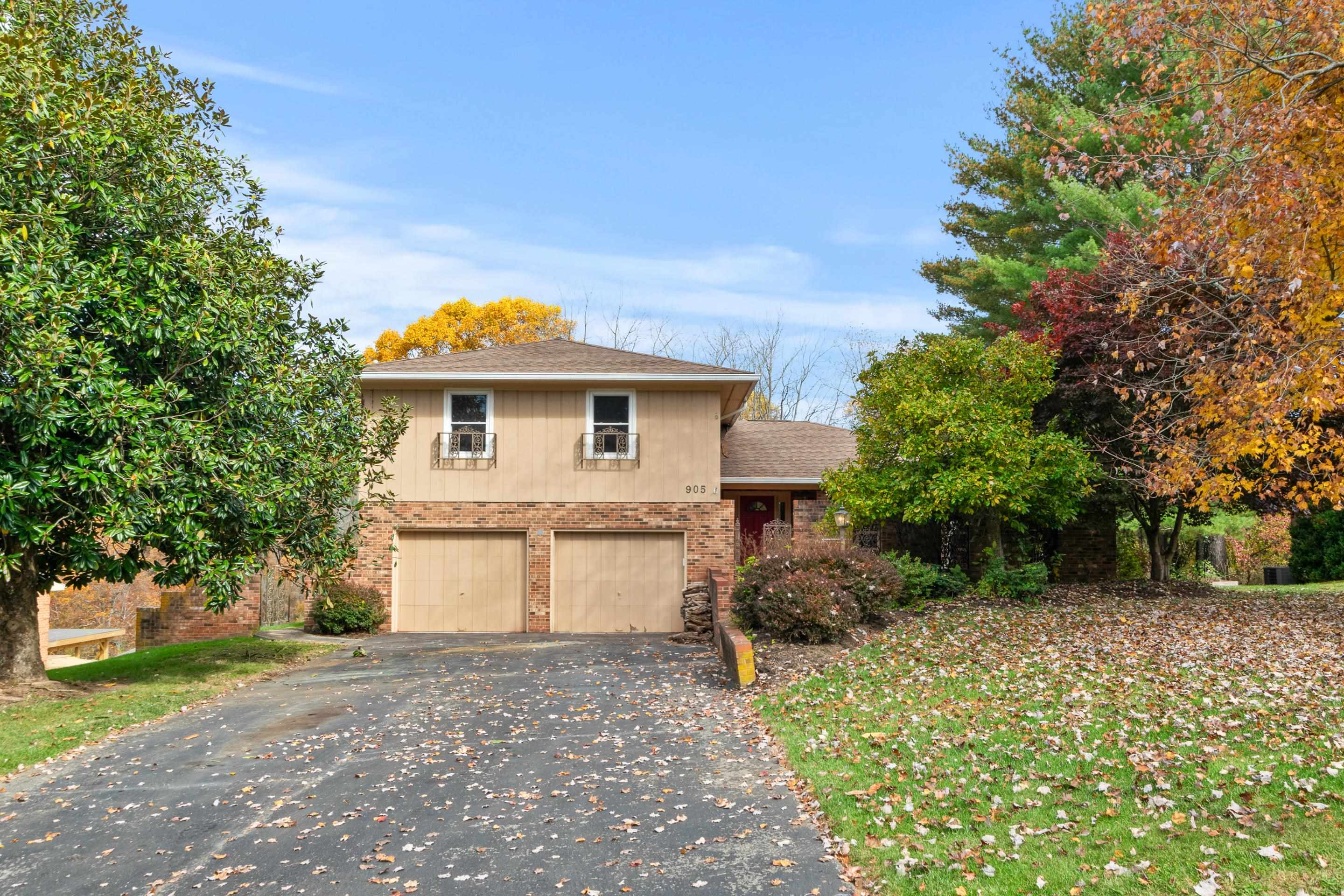 905 Walker Drive Radford VA 24141