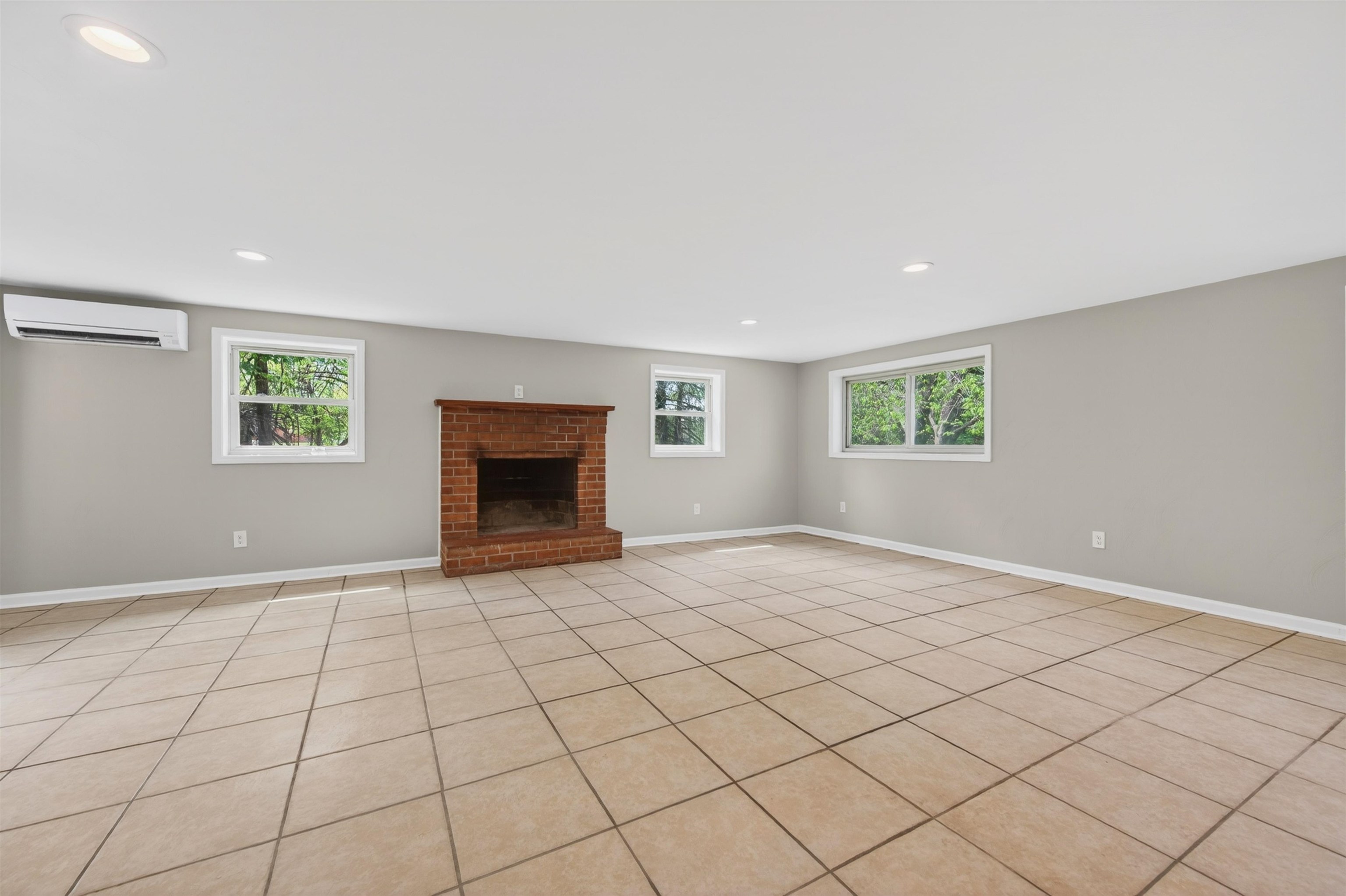 104 Haven Drive Radford VA 24141