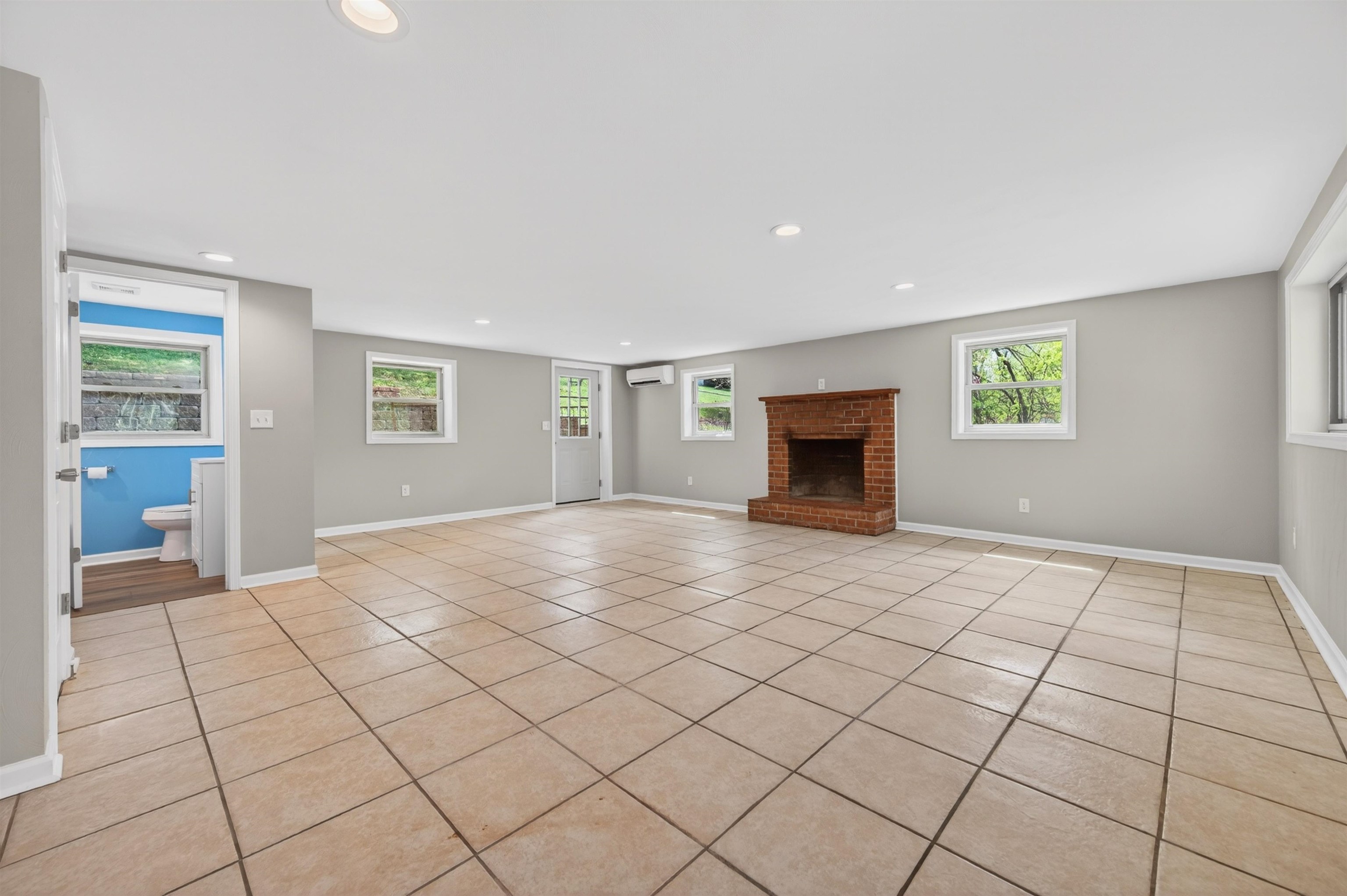 104 Haven Drive Radford VA 24141