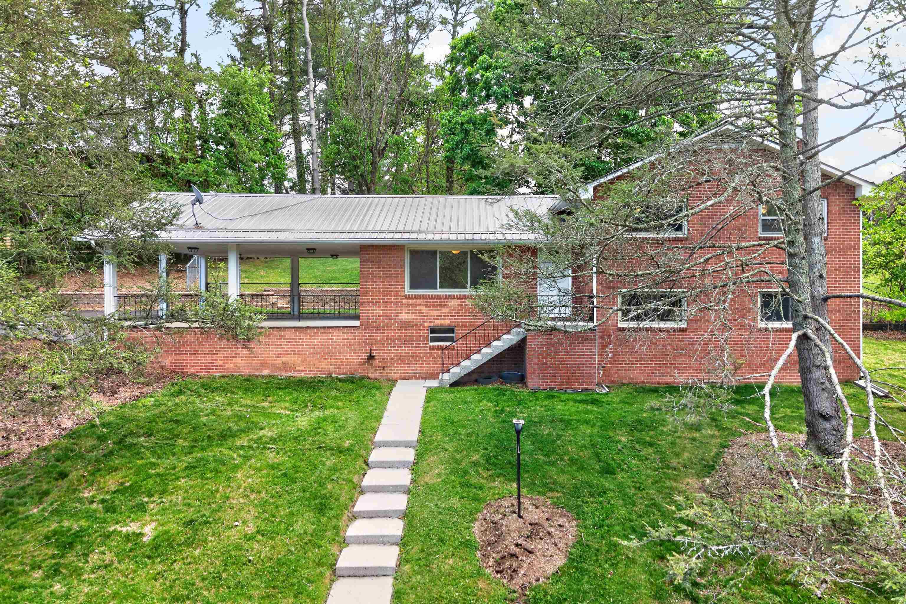 104 Haven Drive Radford VA 24141