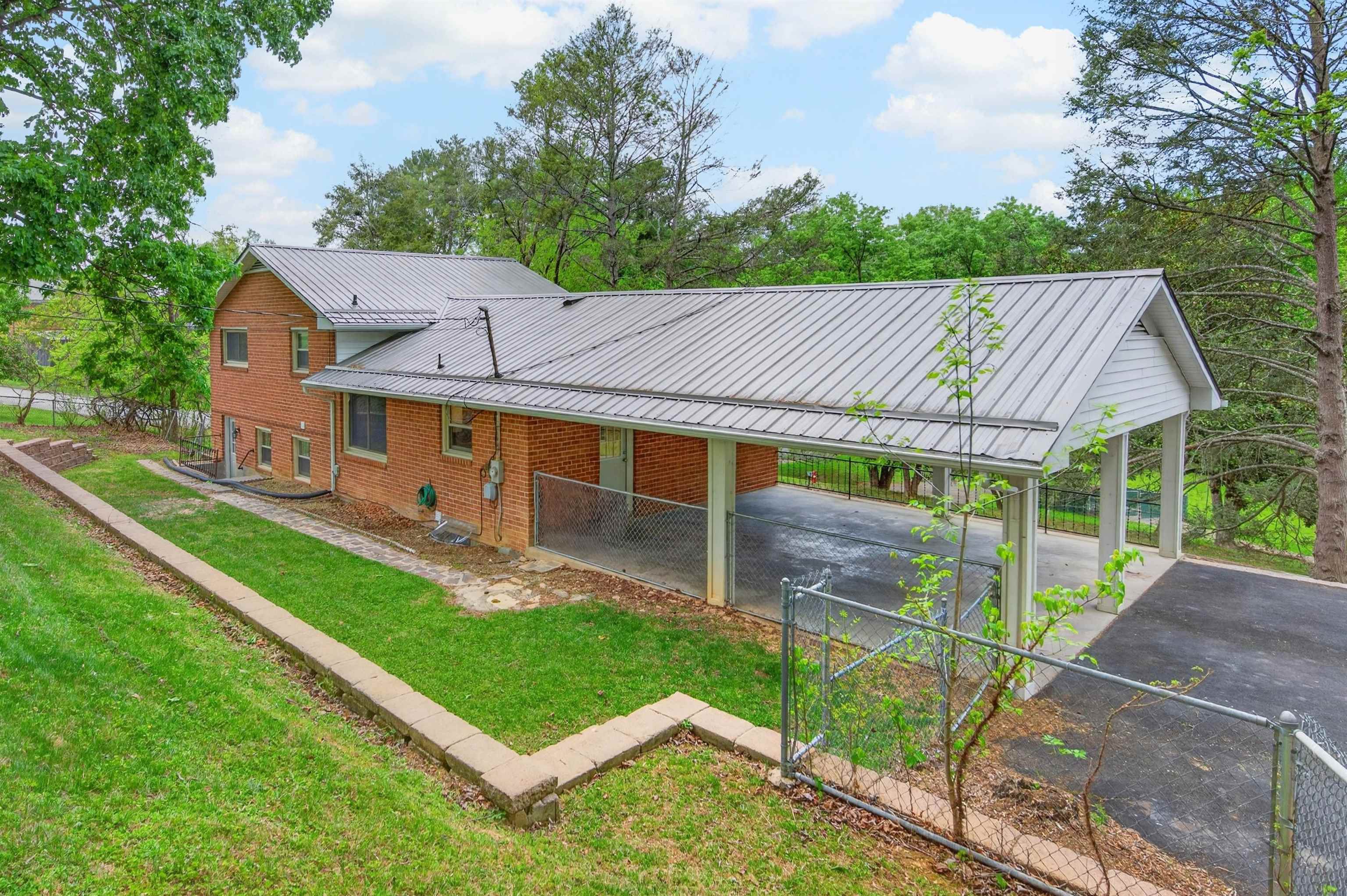 104 Haven Drive Radford VA 24141