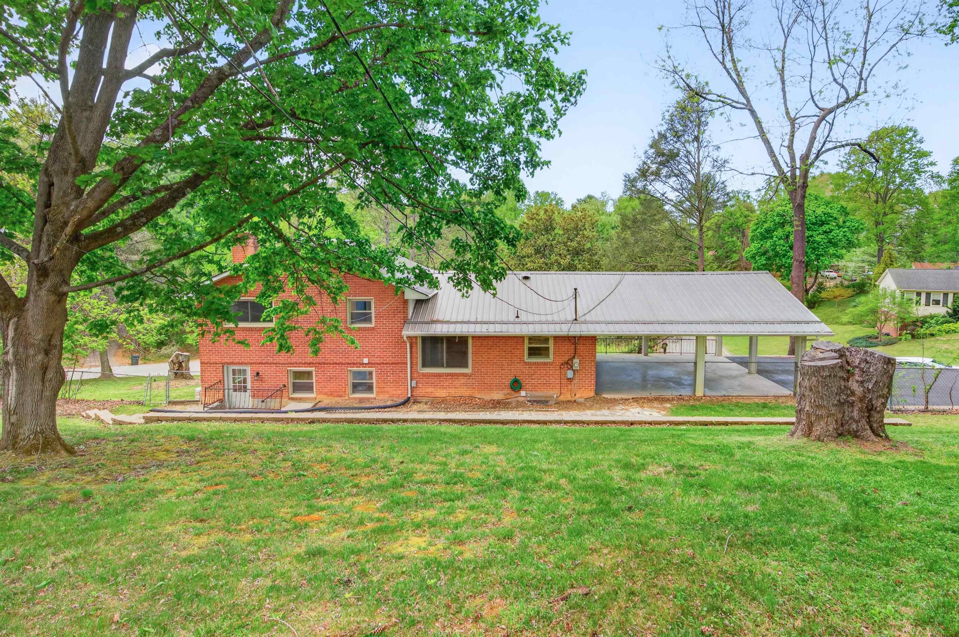 104 Haven Drive Radford VA 24141