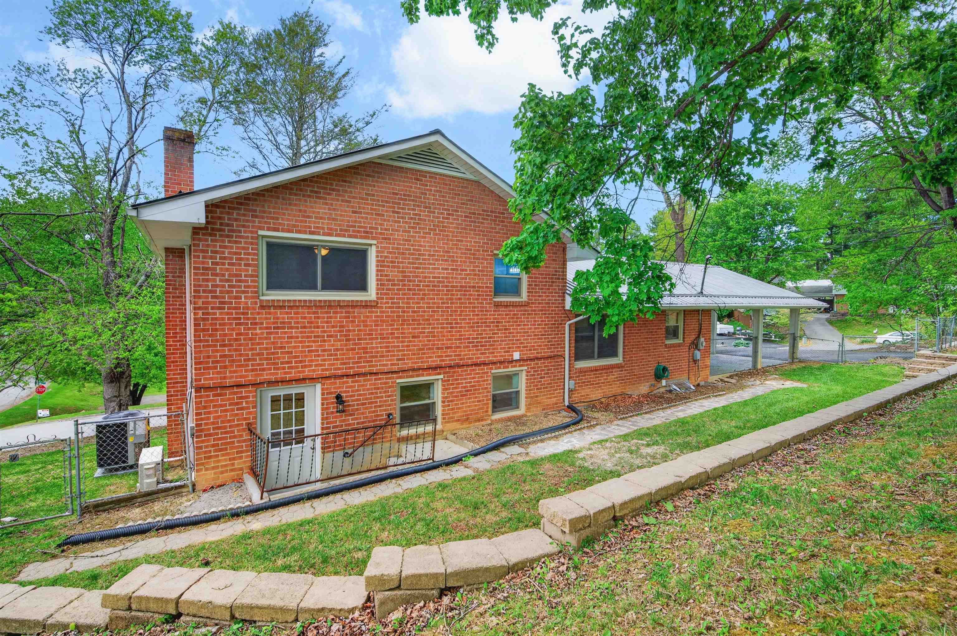 104 Haven Drive Radford VA 24141