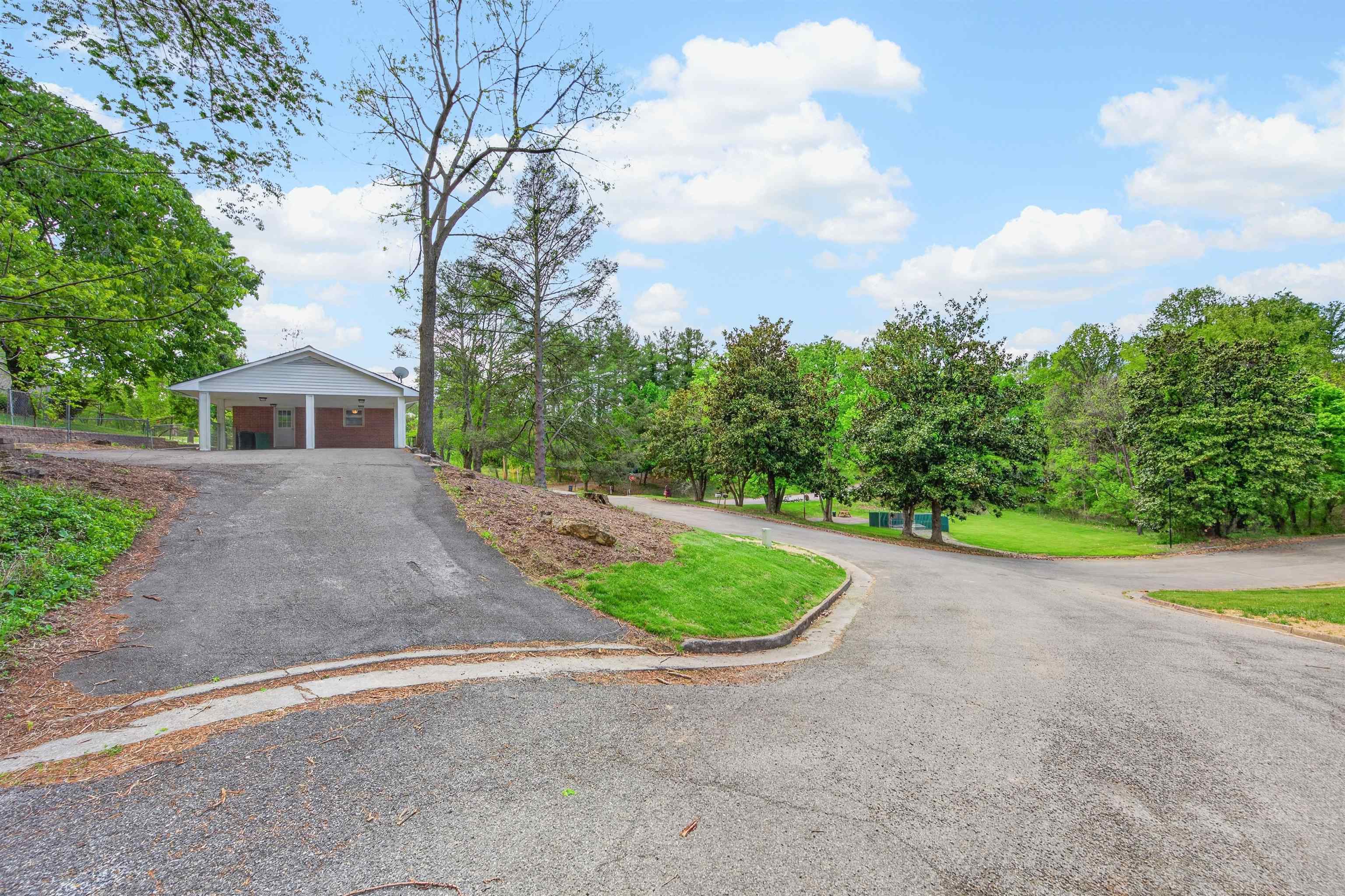 104 Haven Drive Radford VA 24141