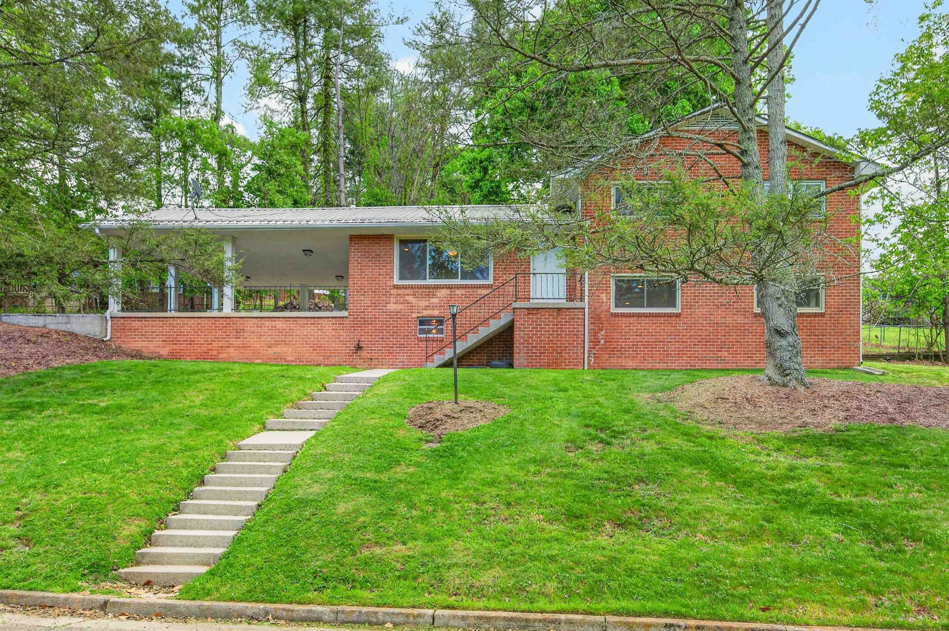 104 Haven Drive Radford VA 24141