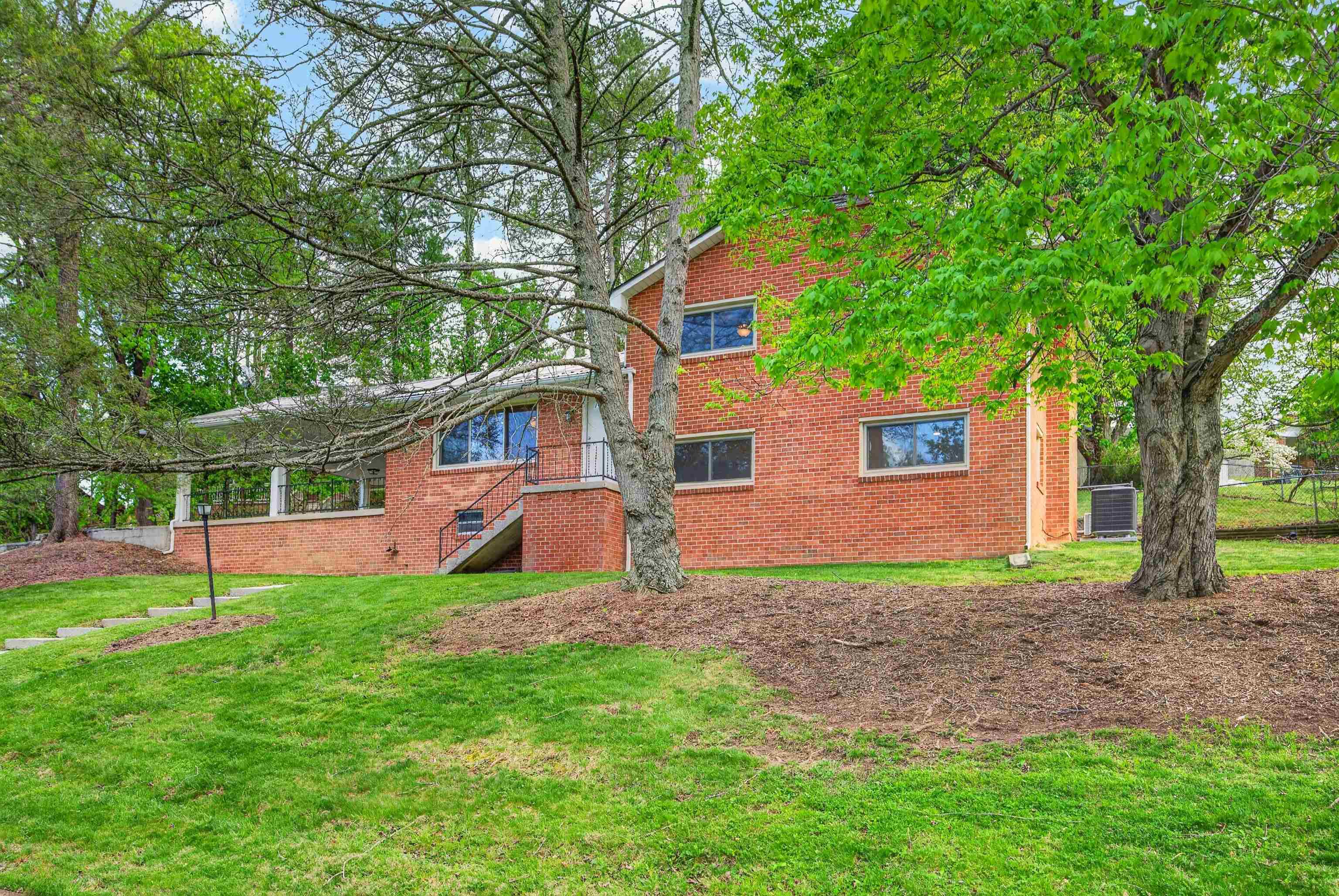 104 Haven Drive Radford VA 24141