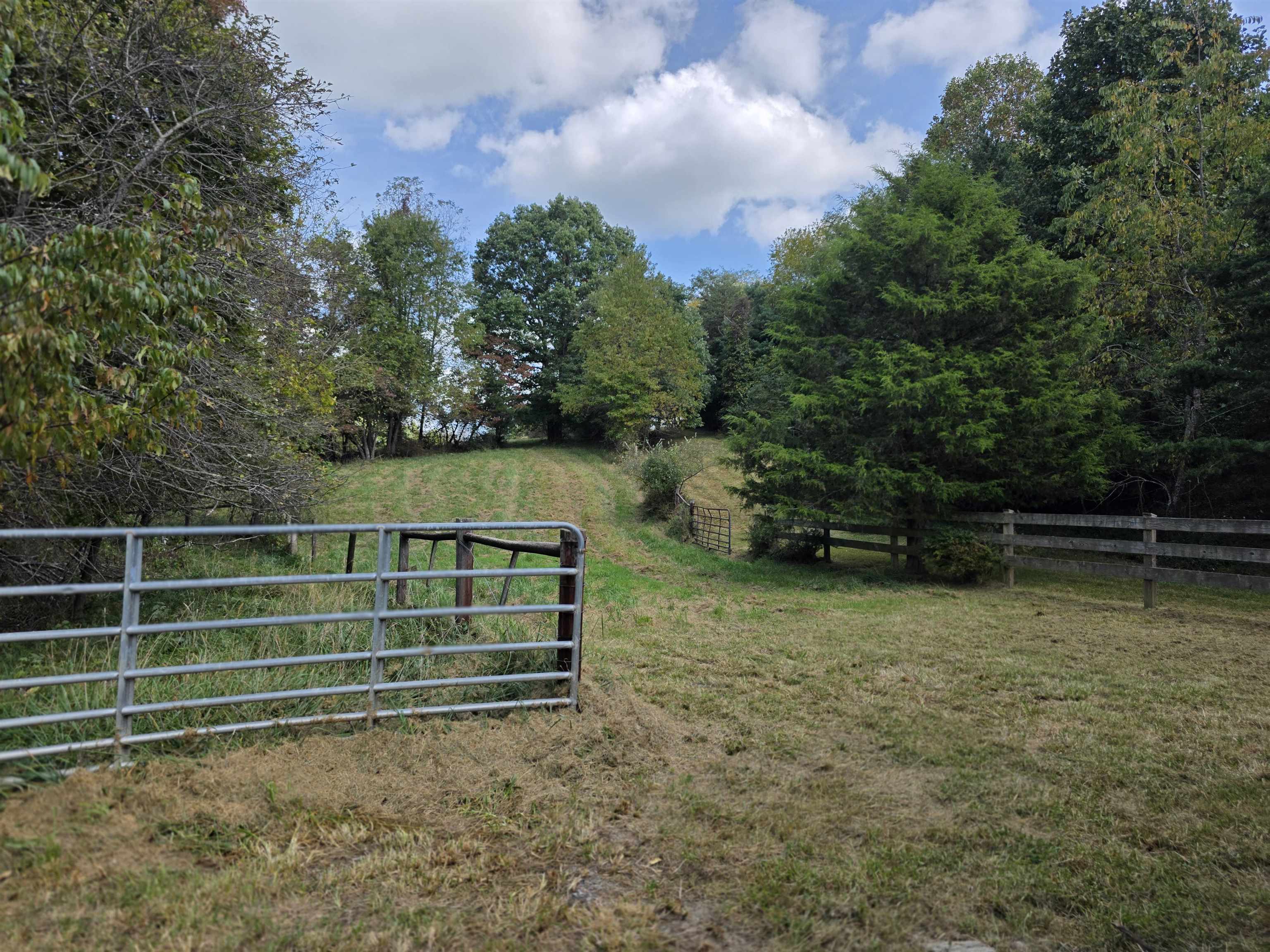 218 Ridge Road Check VA 24072
