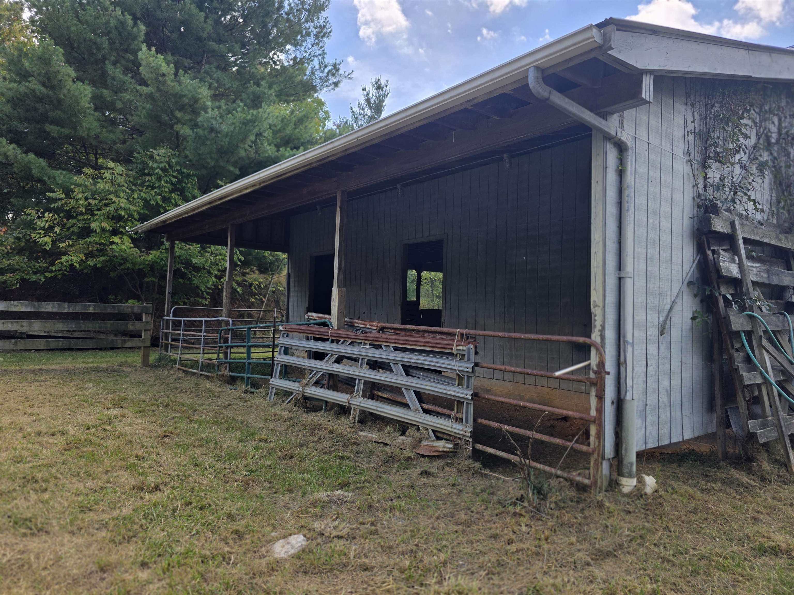 218 Ridge Road Check VA 24072