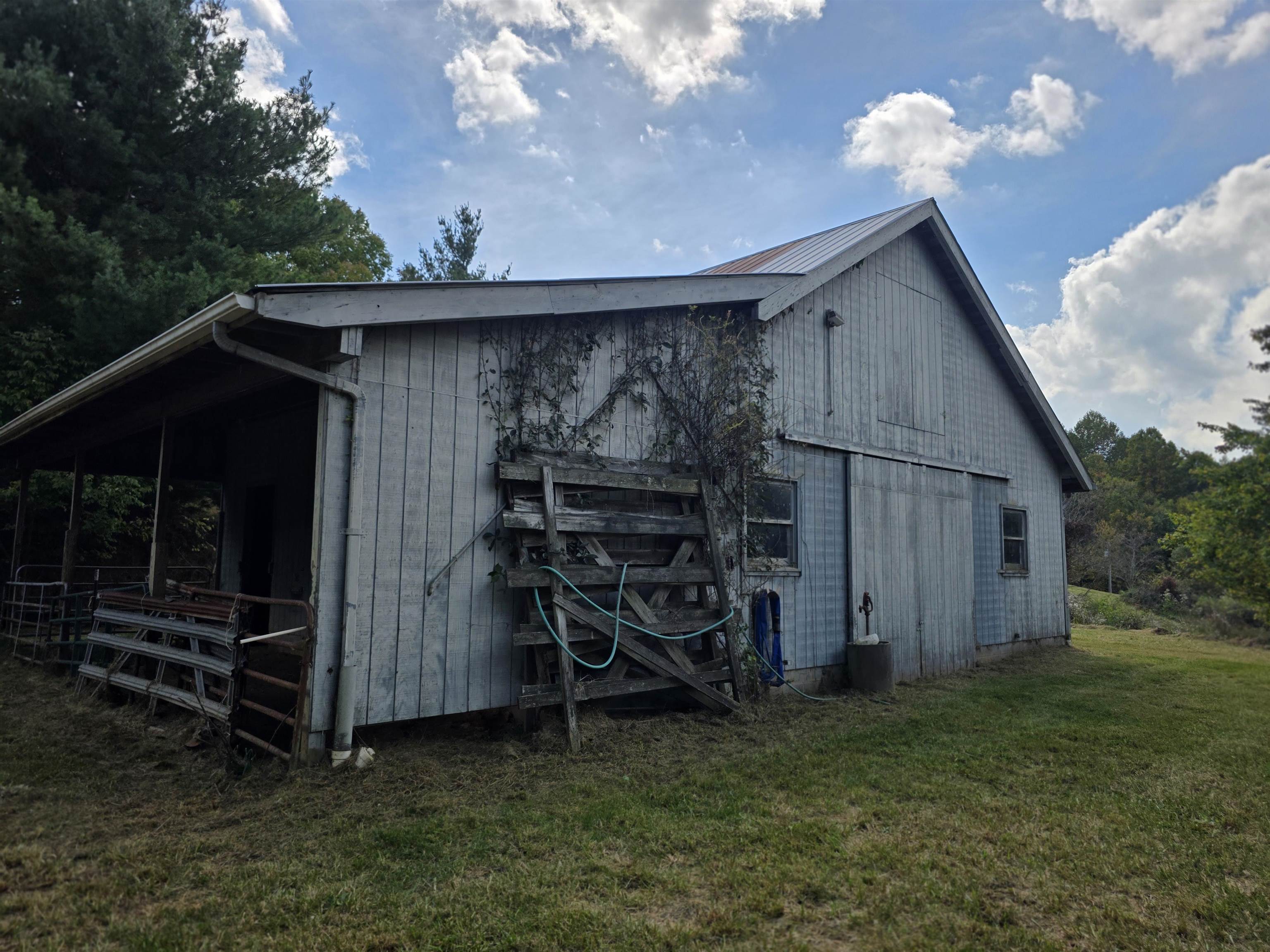 218 Ridge Road Check VA 24072