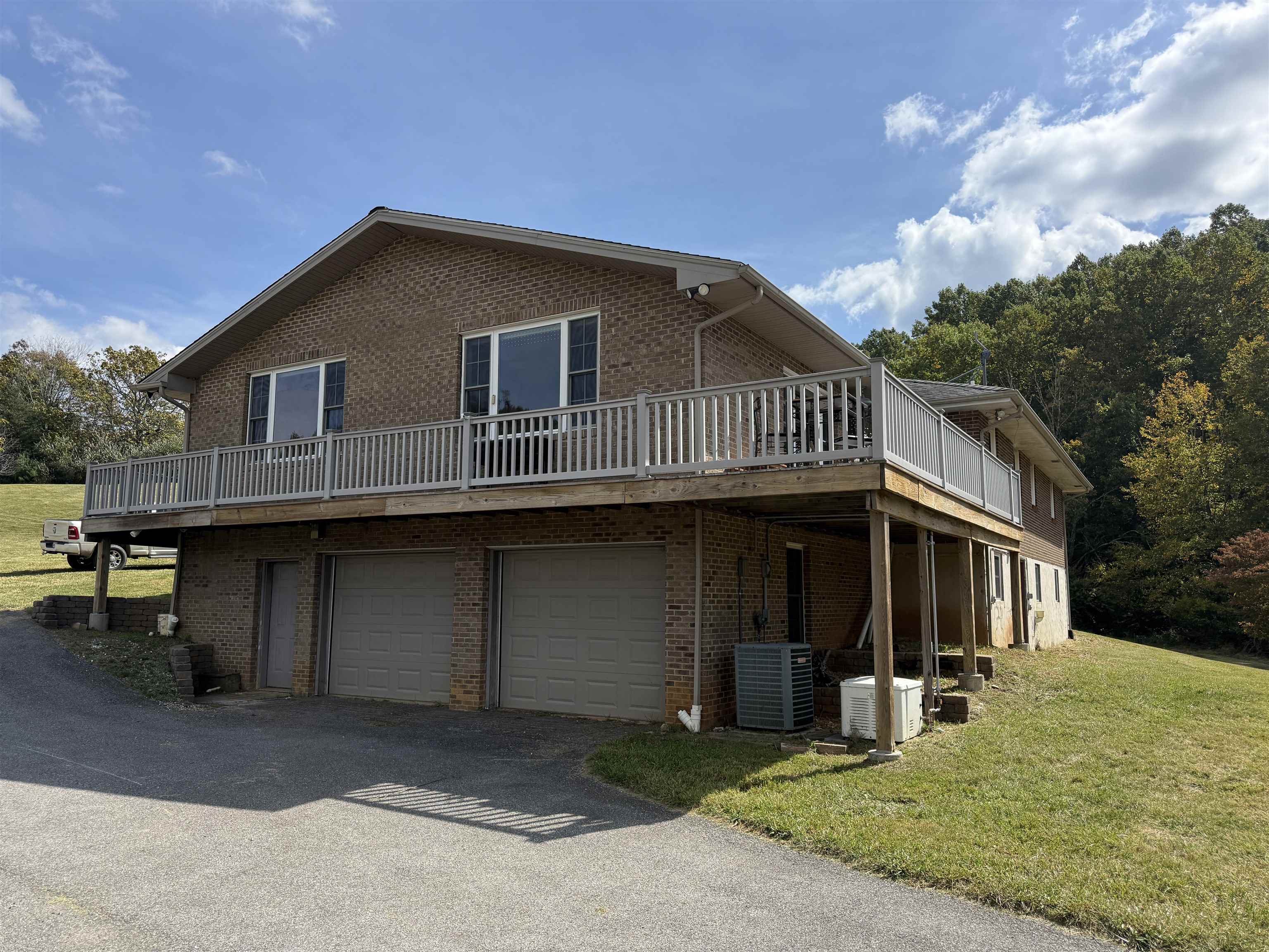218 Ridge Road Check VA 24072