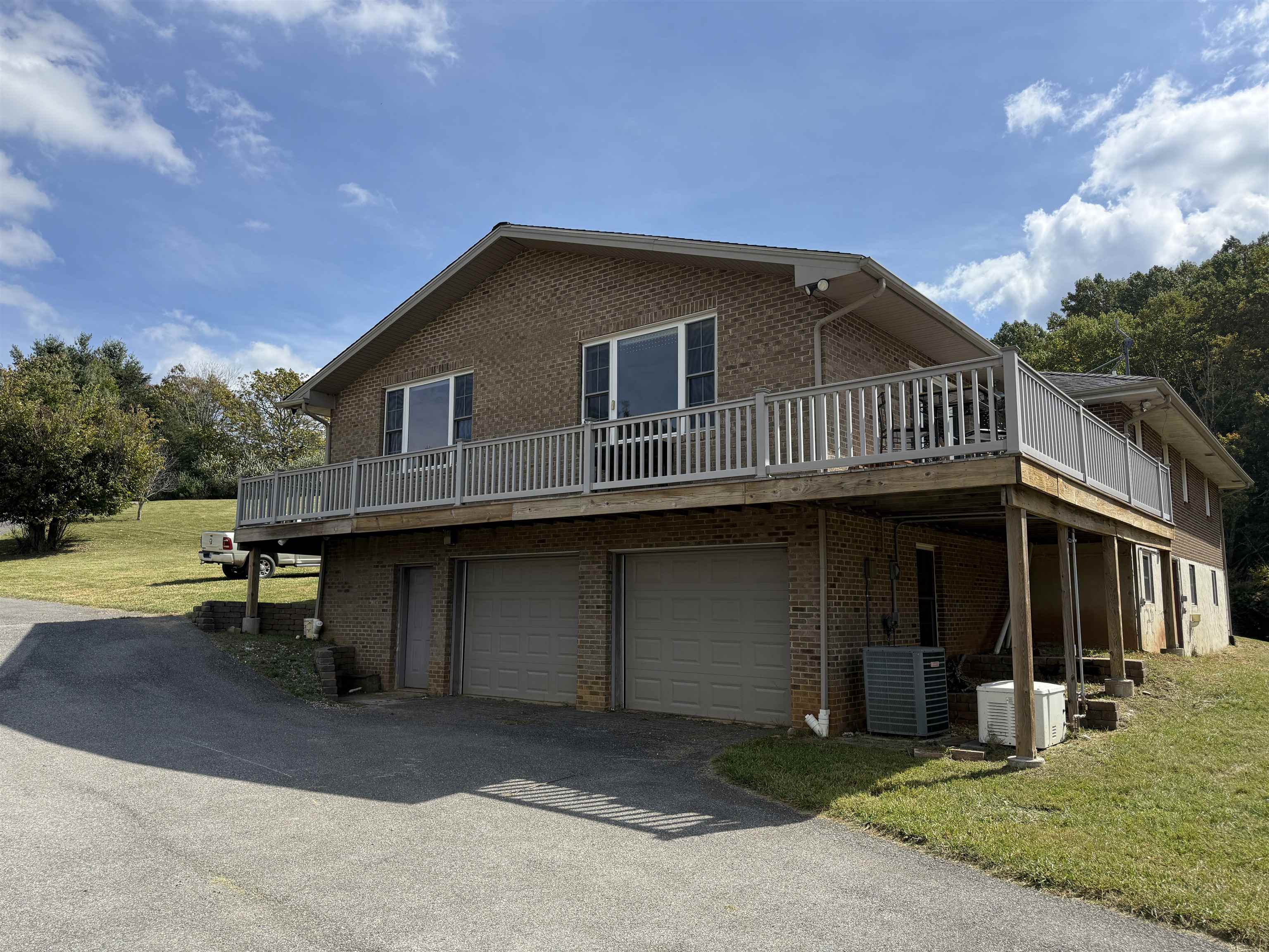 218 Ridge Road Check VA 24072