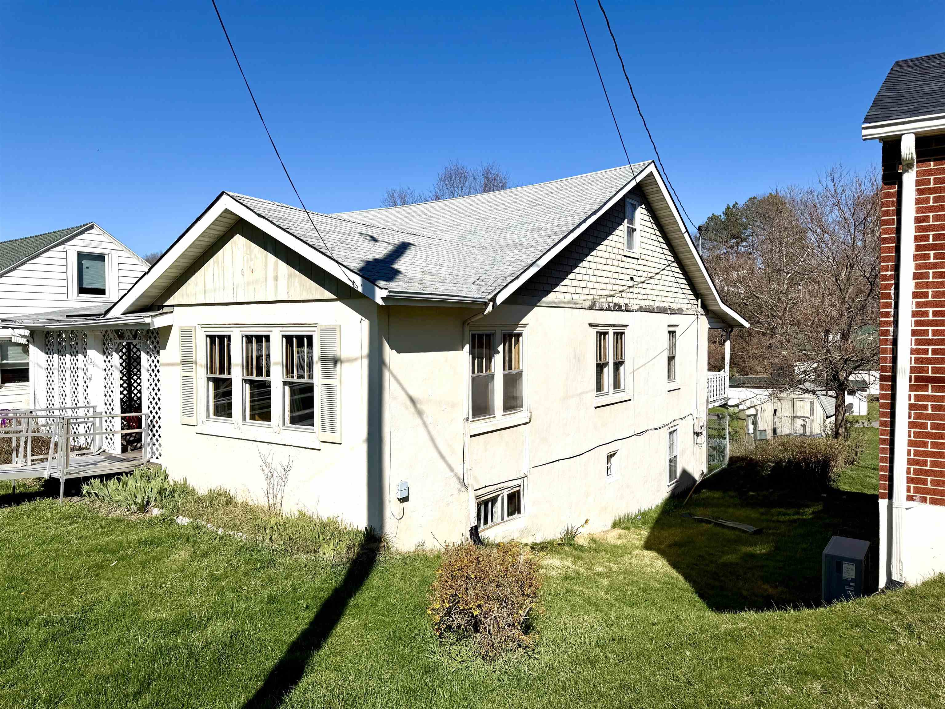 409 Draper Avenue Pulaski VA 24301