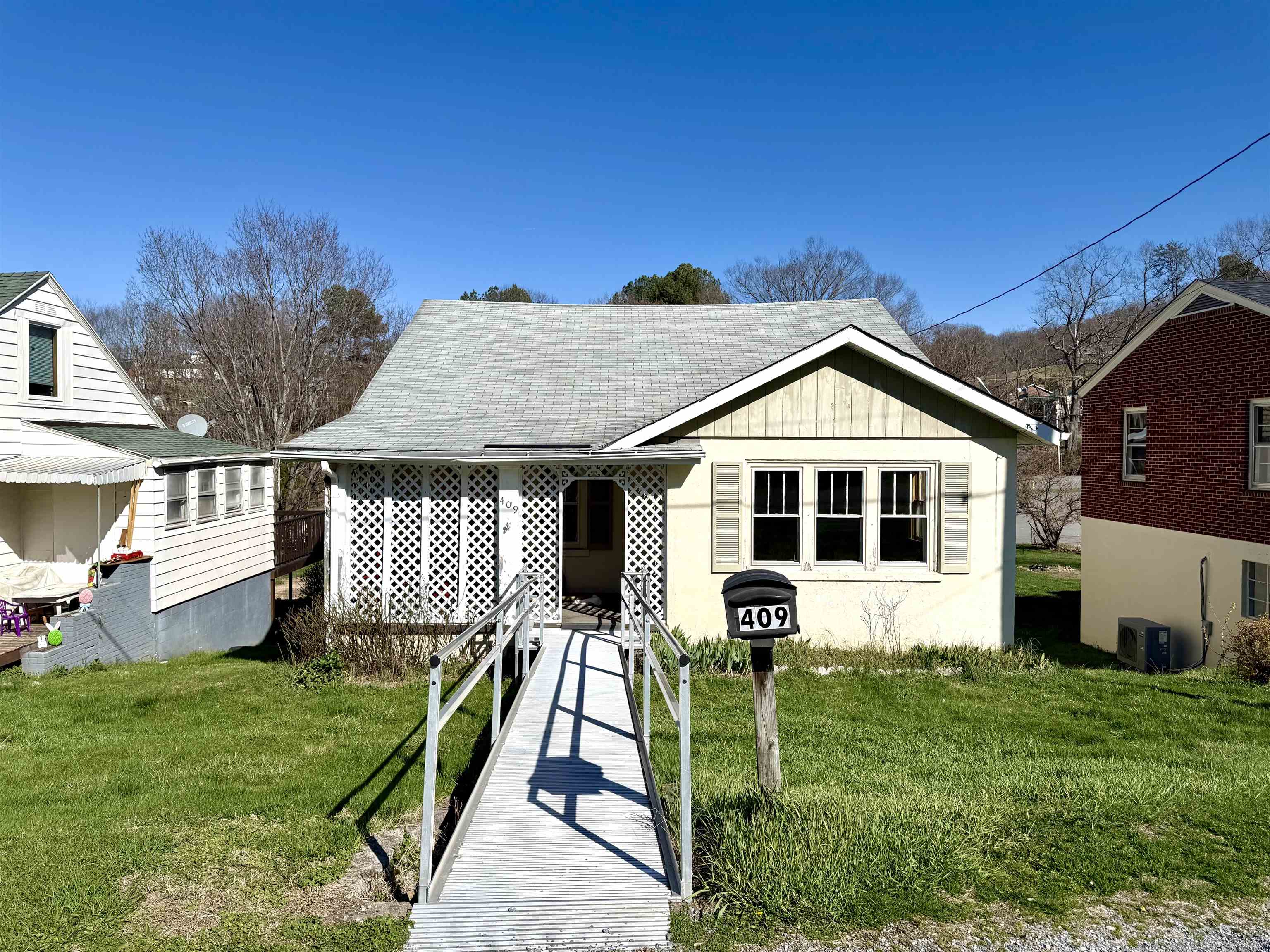 409 Draper Avenue Pulaski VA 24301