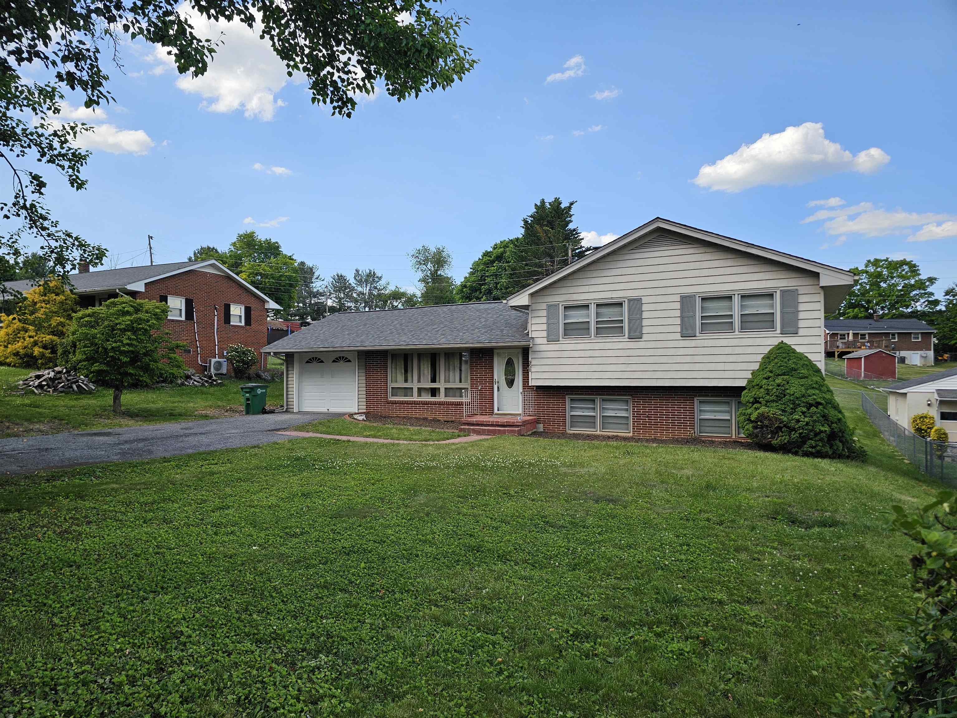 950 Mchenry Avenue NE Christiansburg VA 24073