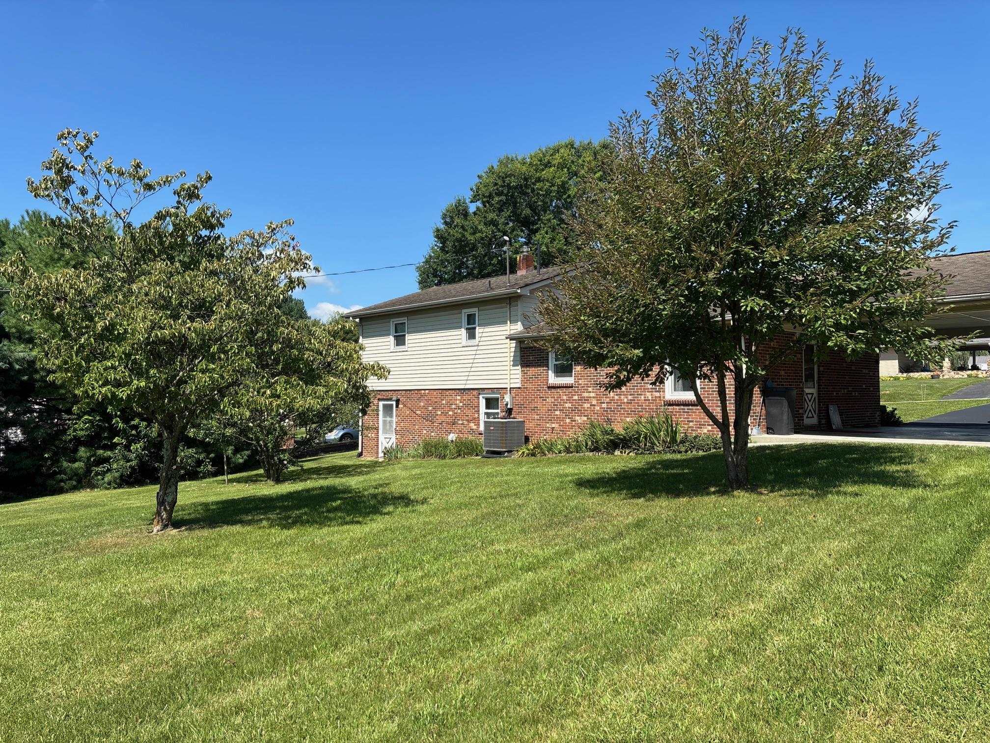5121 Southern Drive Dublin VA 24084