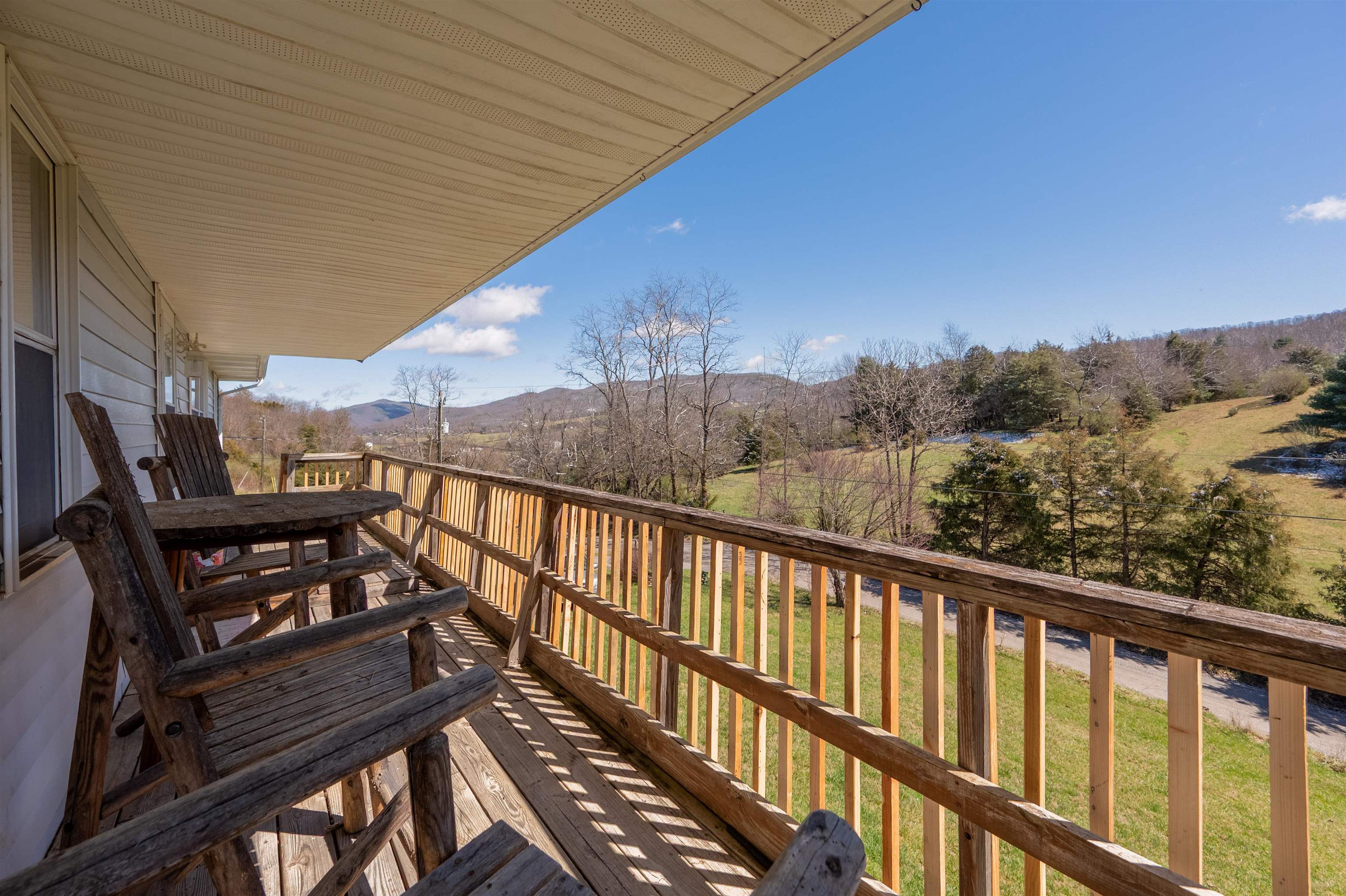 906 Cinnamon Run Wytheville VA 24382