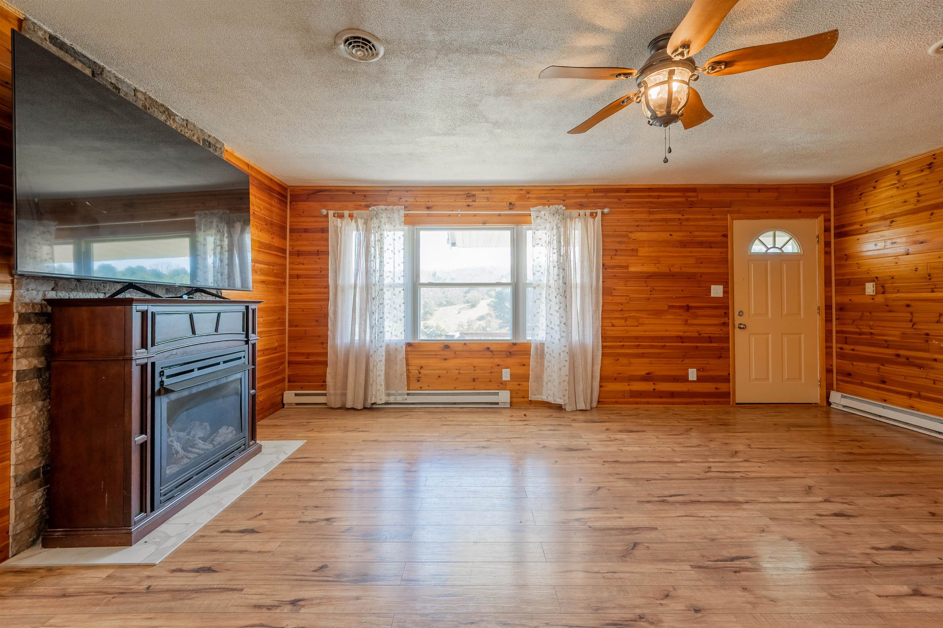 906 Cinnamon Run Wytheville VA 24382