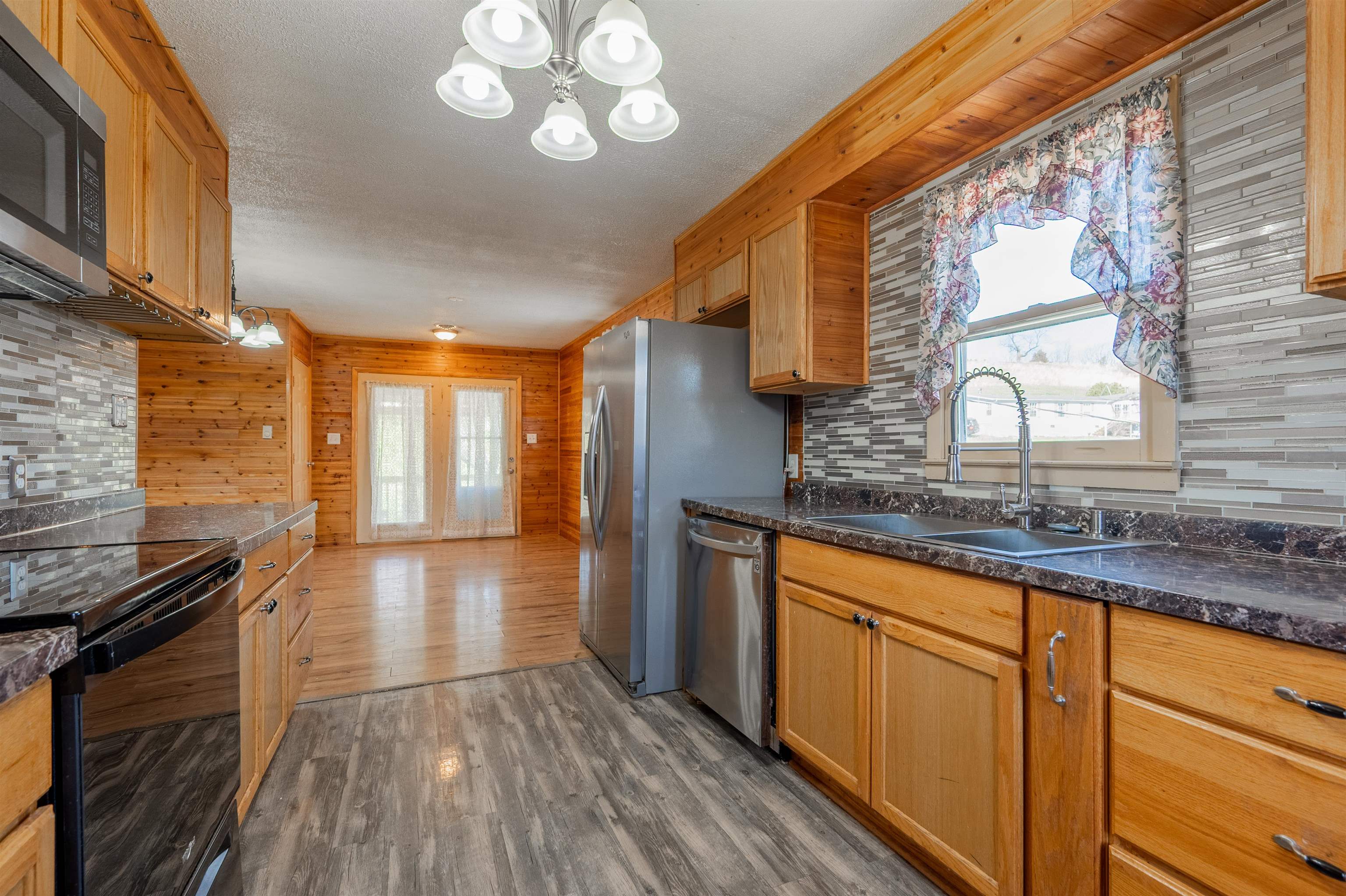 906 Cinnamon Run Wytheville VA 24382