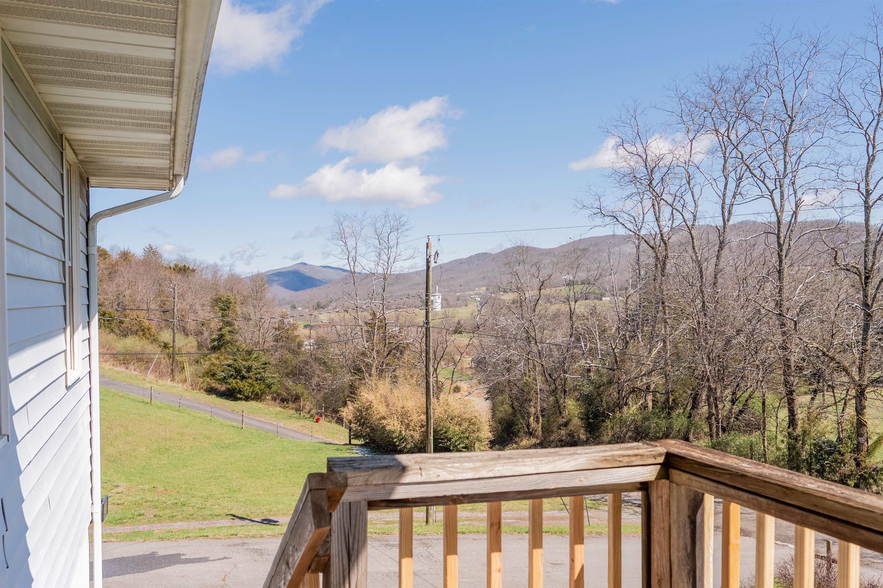 906 Cinnamon Run Wytheville VA 24382