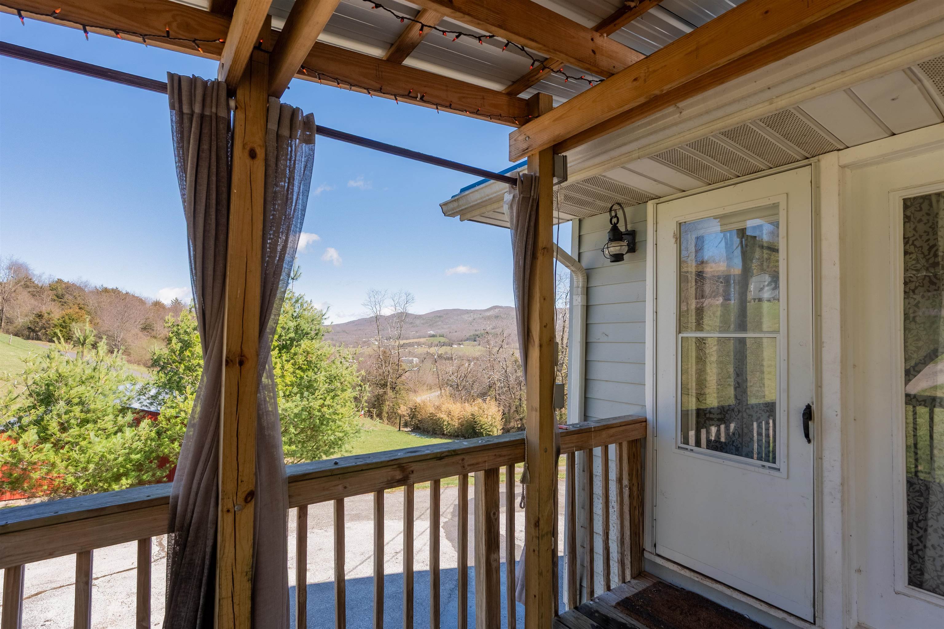906 Cinnamon Run Wytheville VA 24382