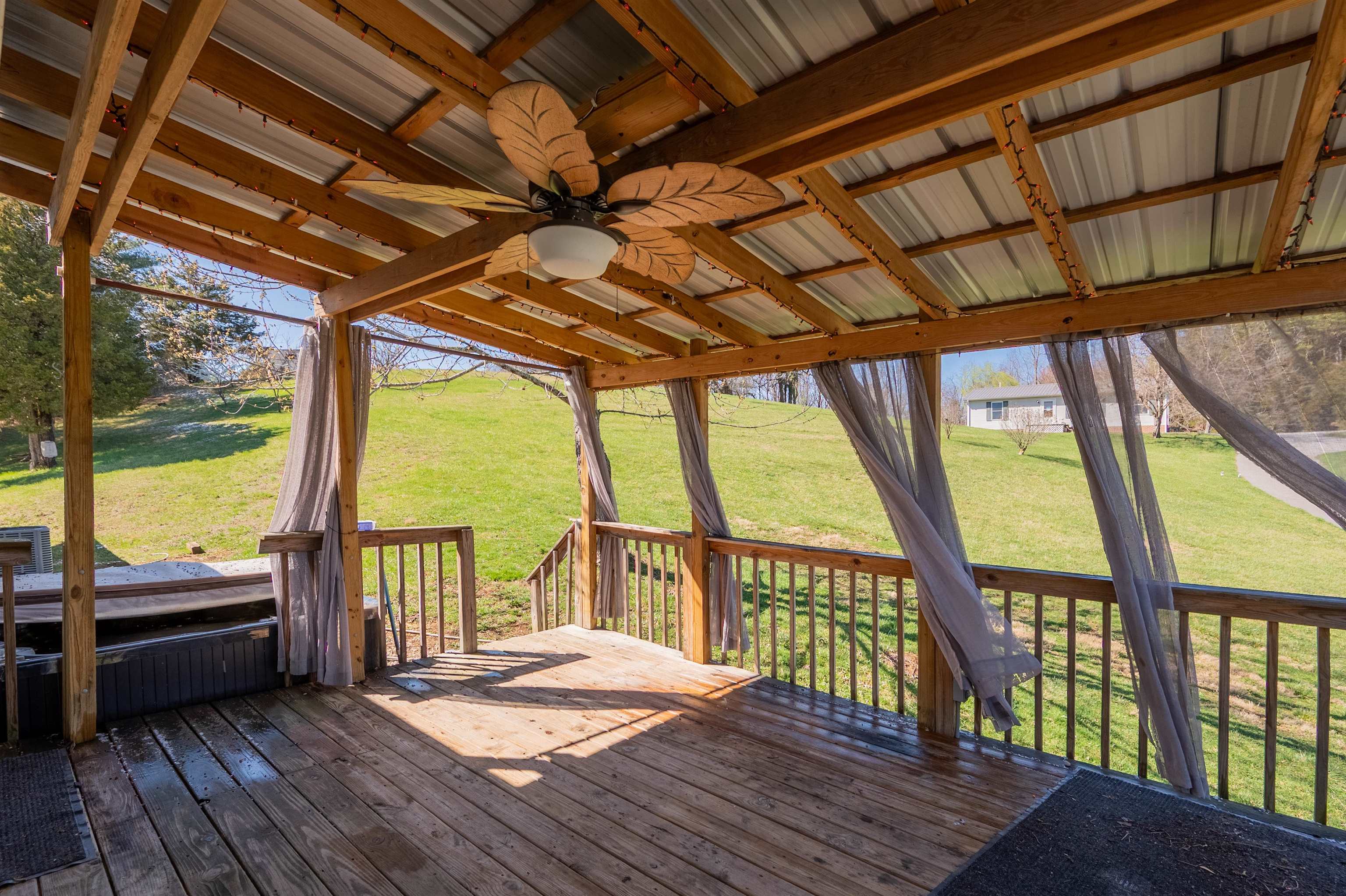 906 Cinnamon Run Wytheville VA 24382