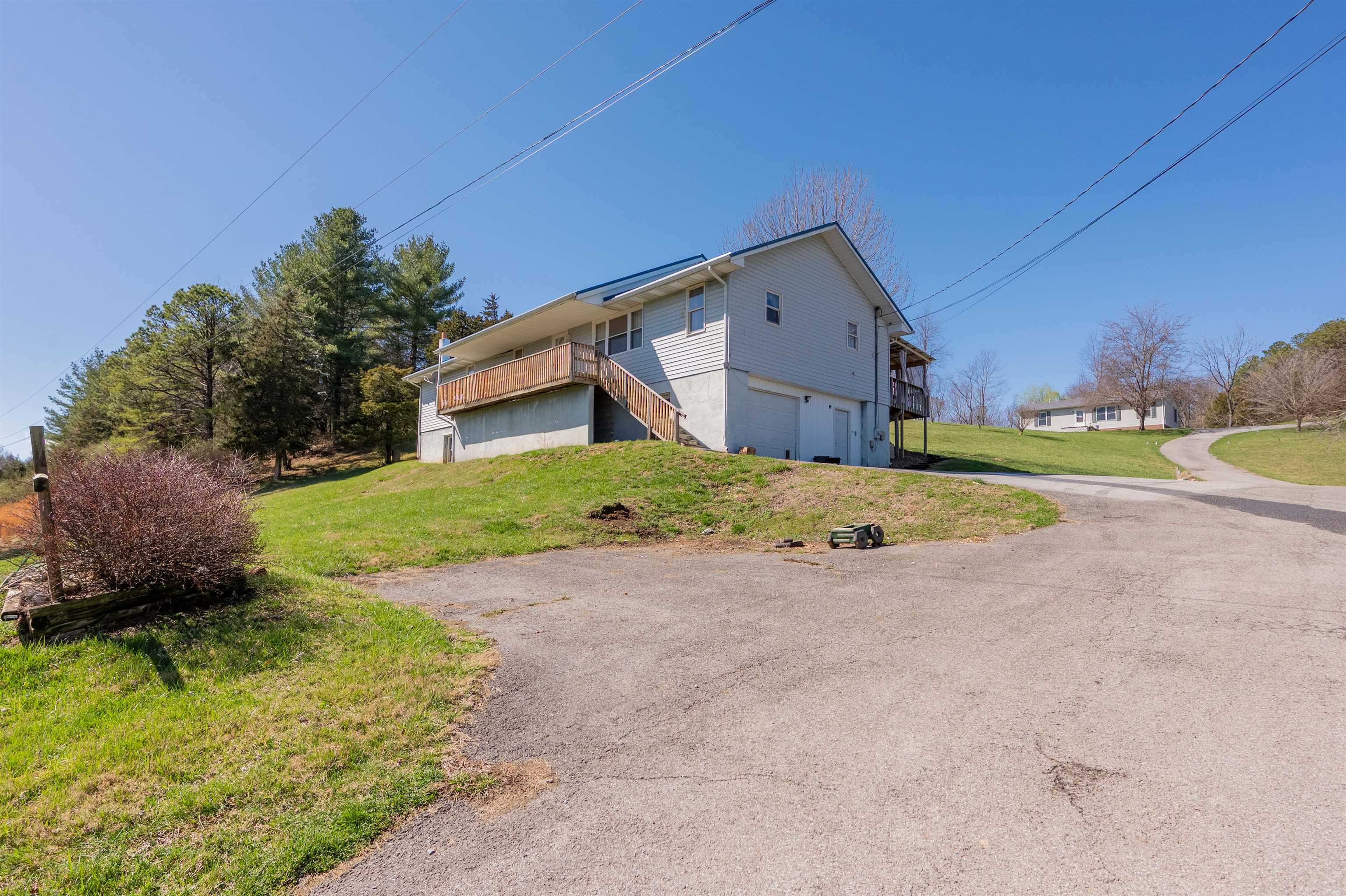 906 Cinnamon Run Wytheville VA 24382