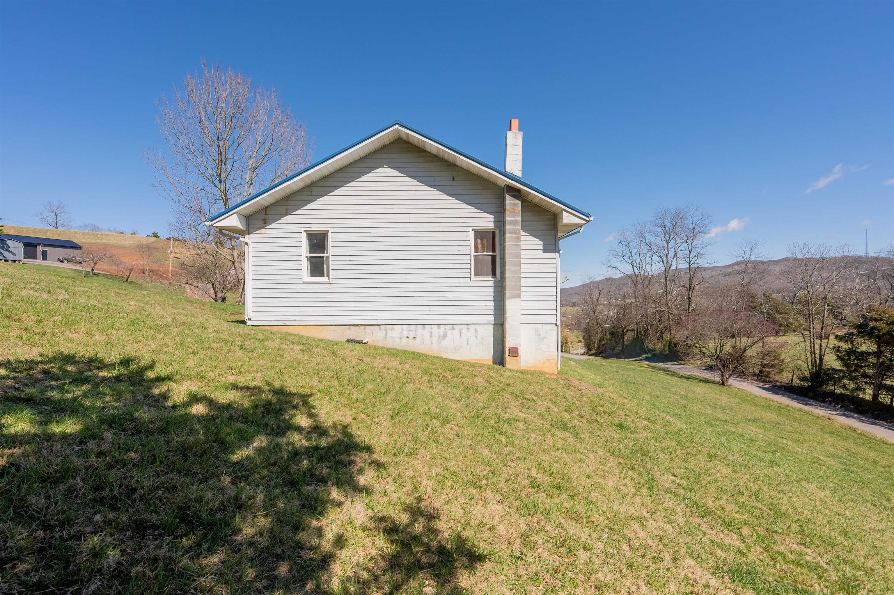 906 Cinnamon Run Wytheville VA 24382