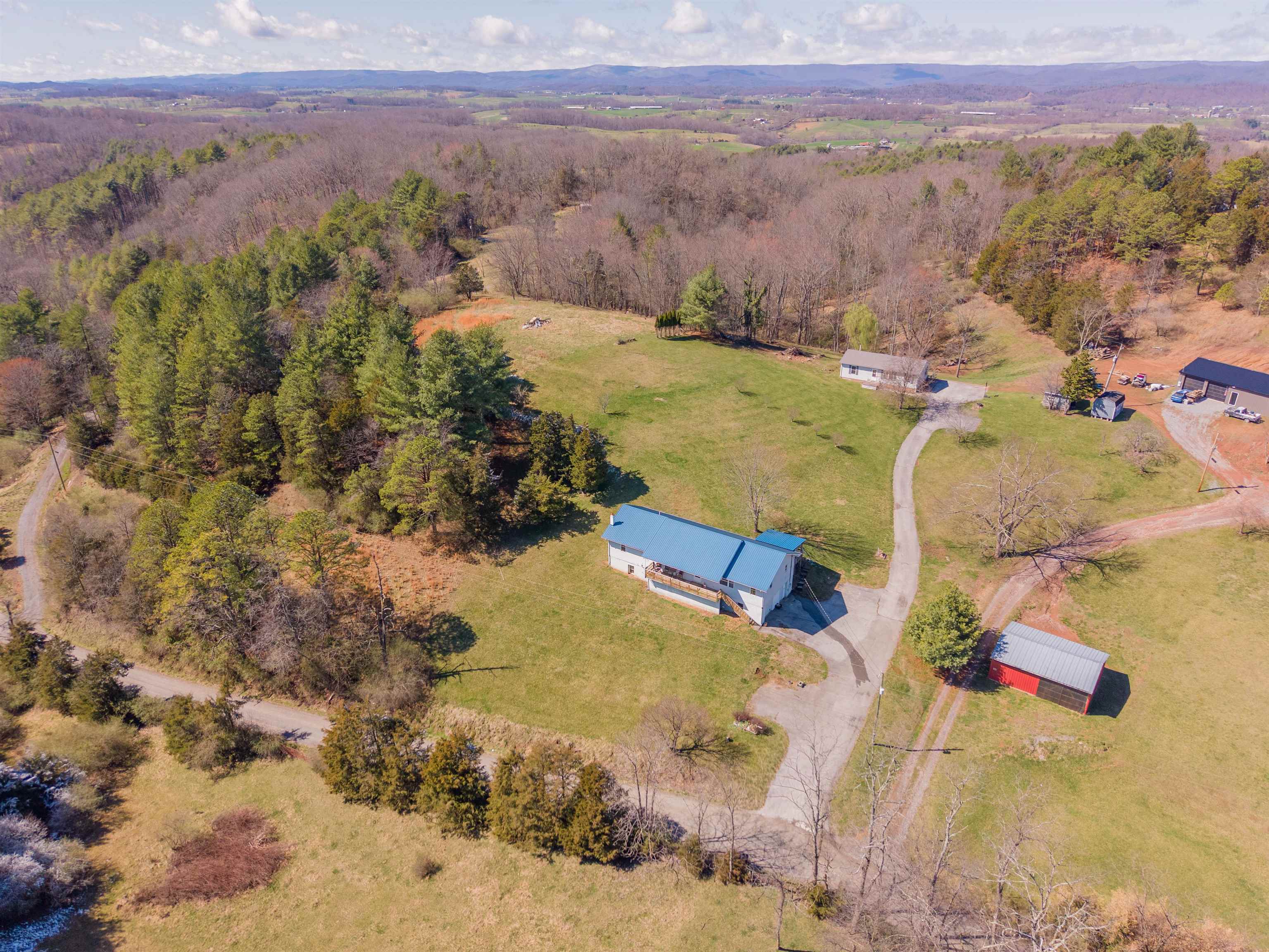 906 Cinnamon Run Wytheville VA 24382