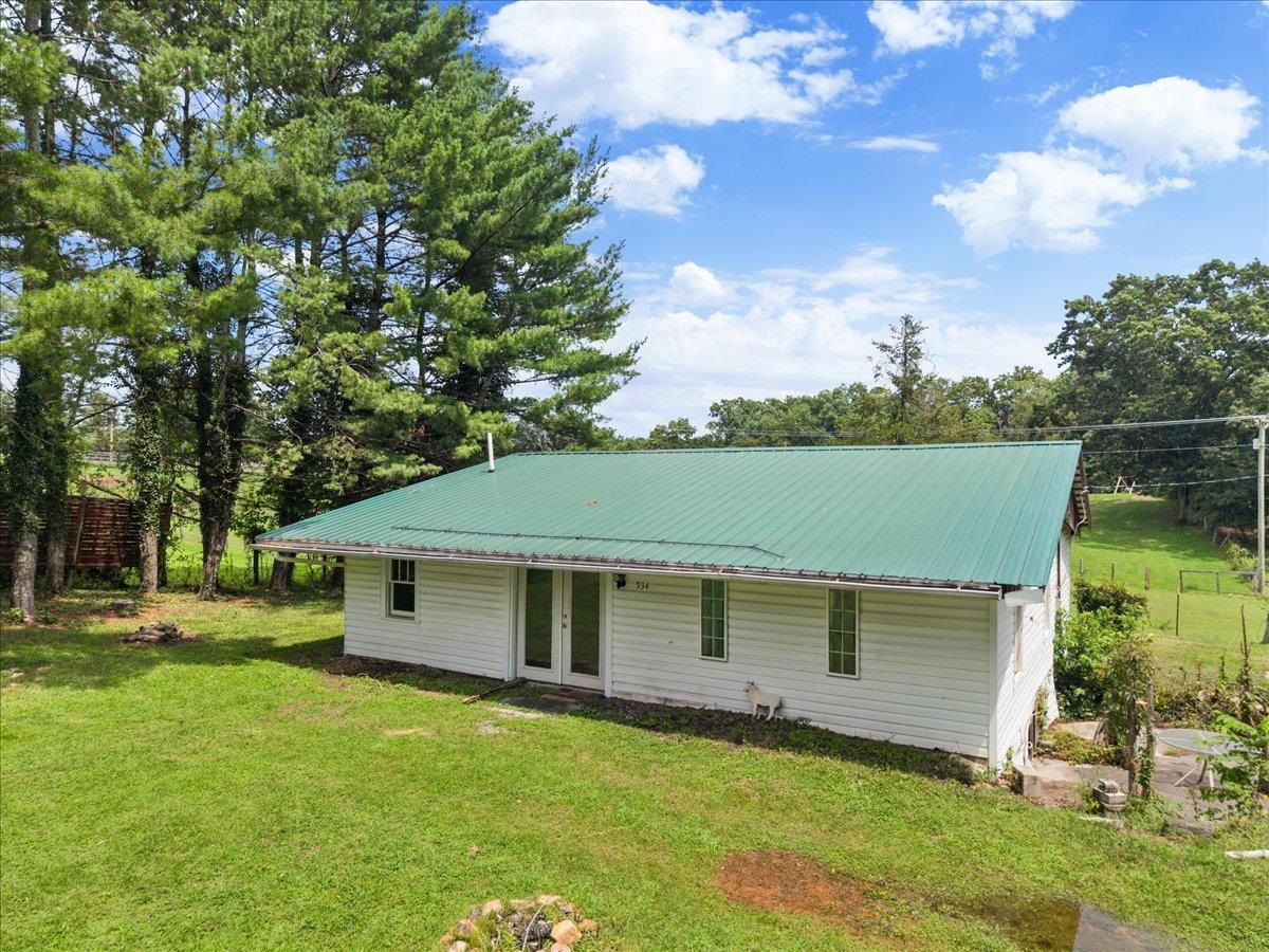 934 Council Lane Blacksburg VA 24060