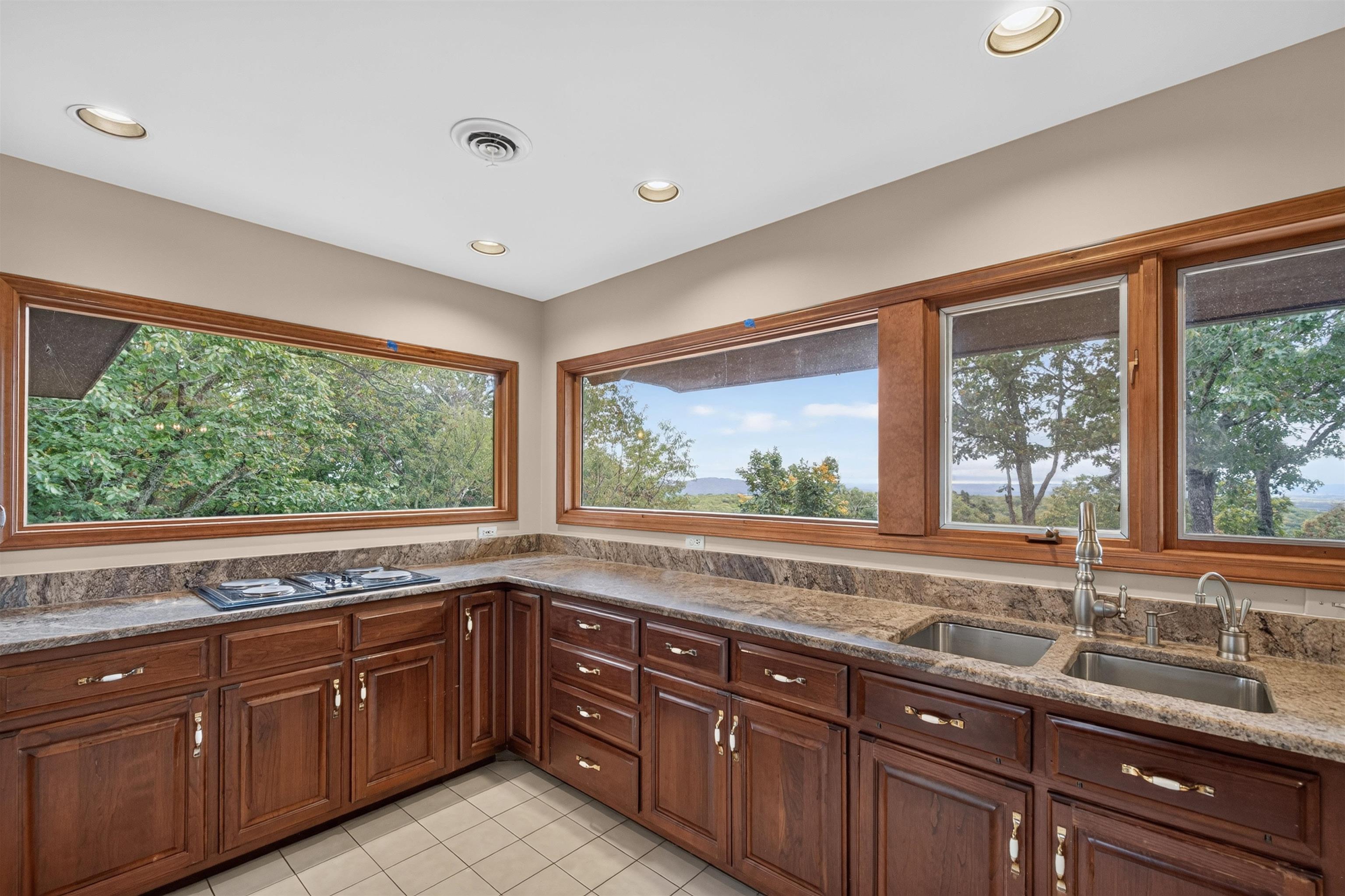 1723 Jefferson Forest Lane Blacksburg VA 24060